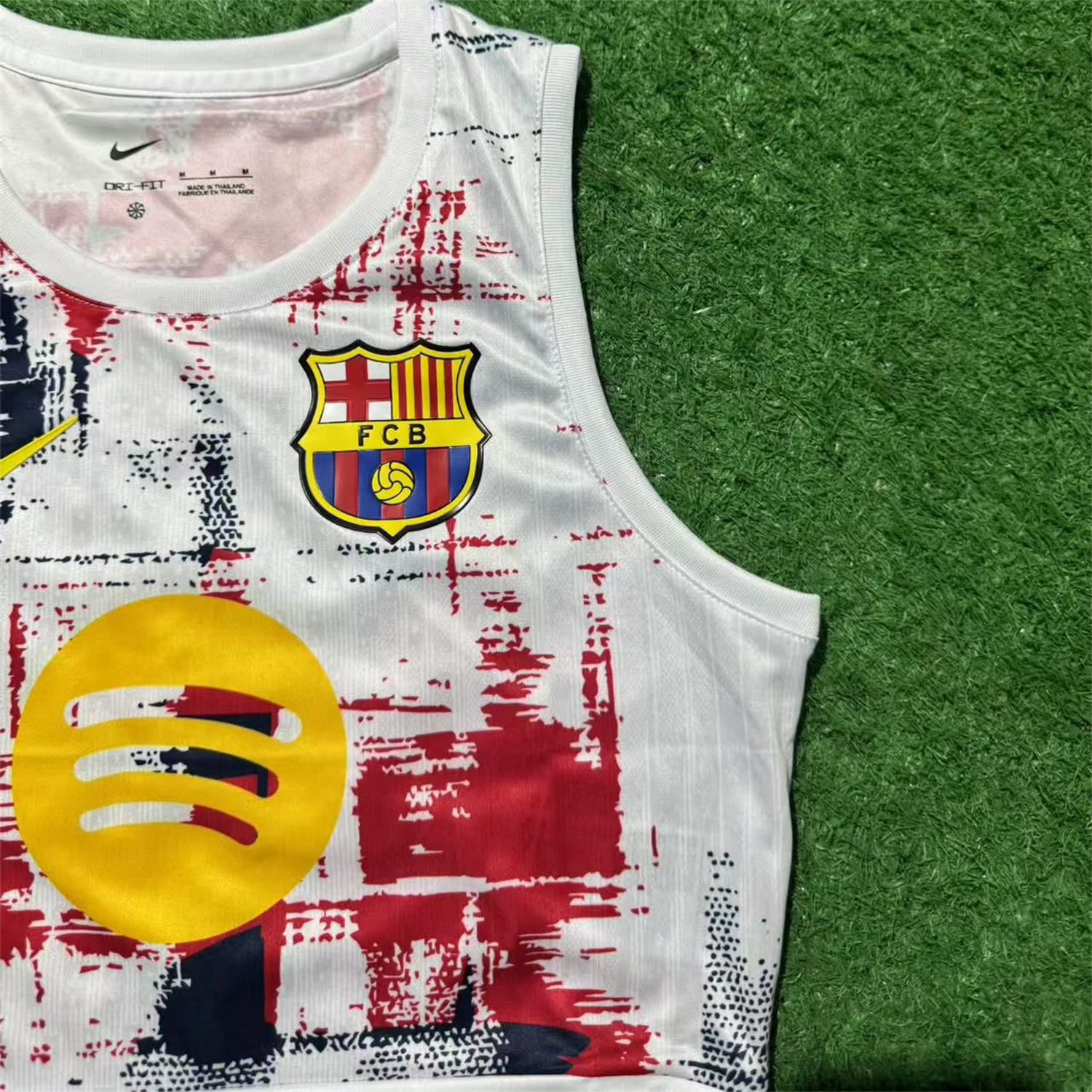 AlphaJersey-Women's Barcelona 25-26 Yellow Logo White Yoga Vest