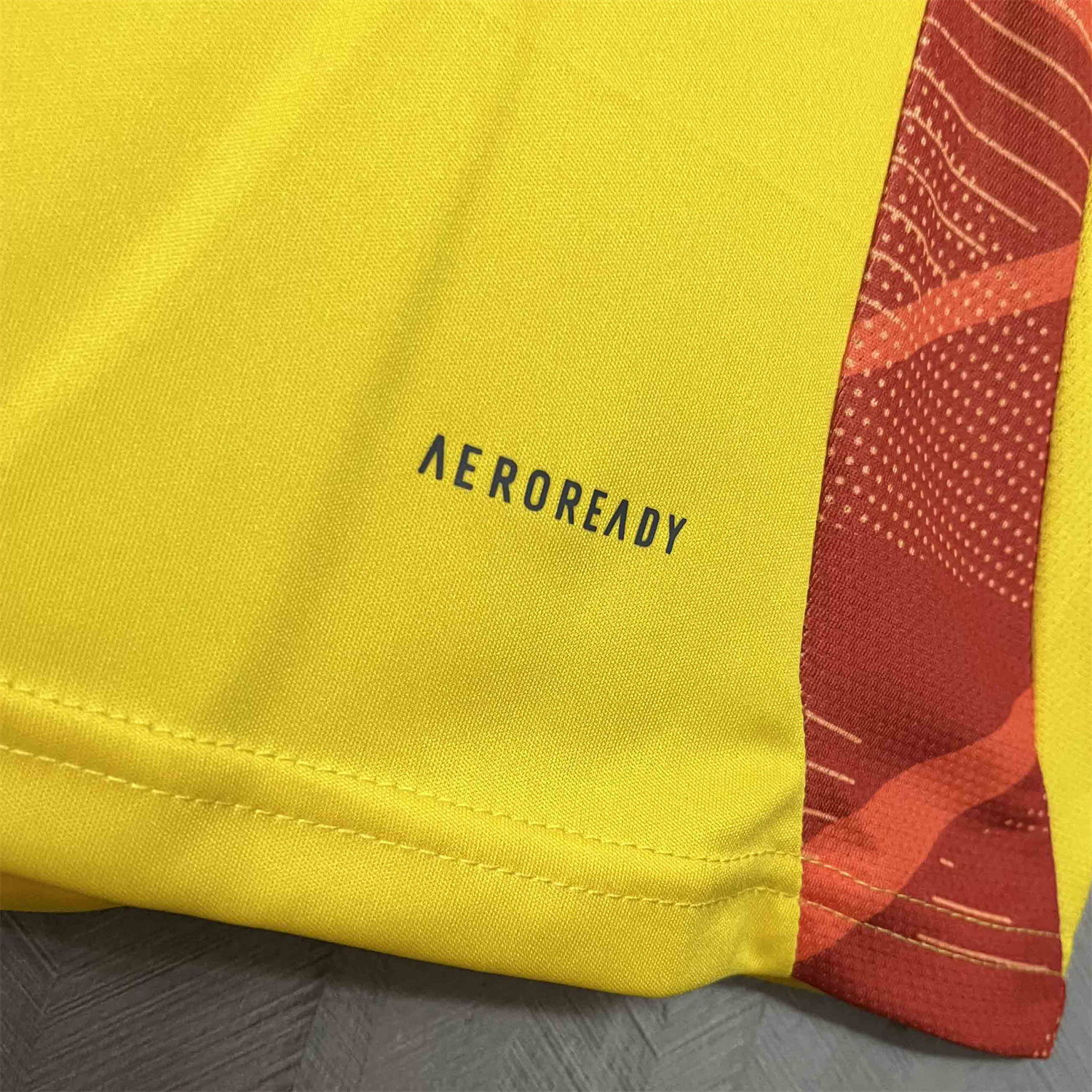 AlphaJersey-Atletico Mineiro 25-26 Yellow Pre-Match Training Jersey - Fans Version
