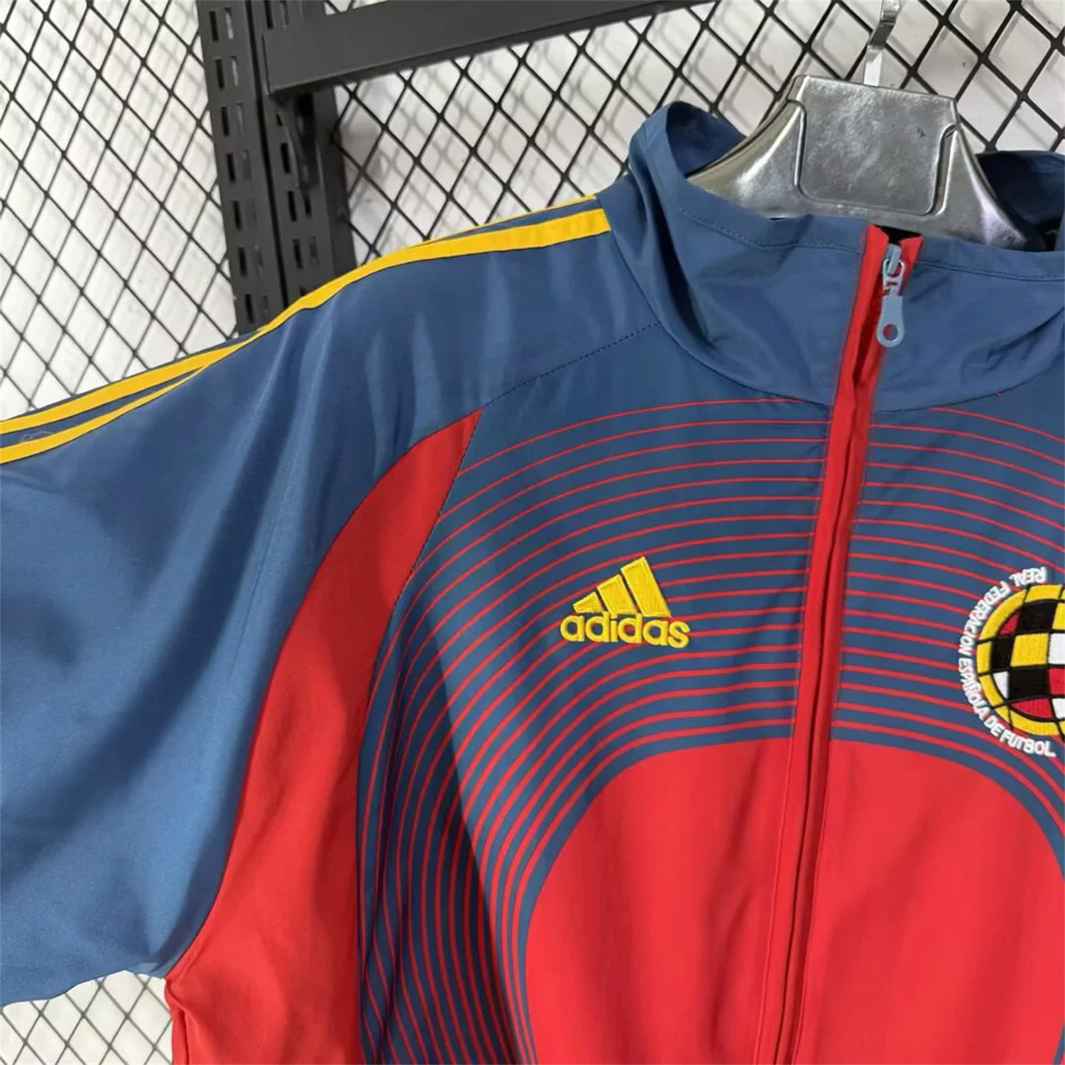 AlphaJersey-Retro Spain 2007 Red And Blue Windbreaker