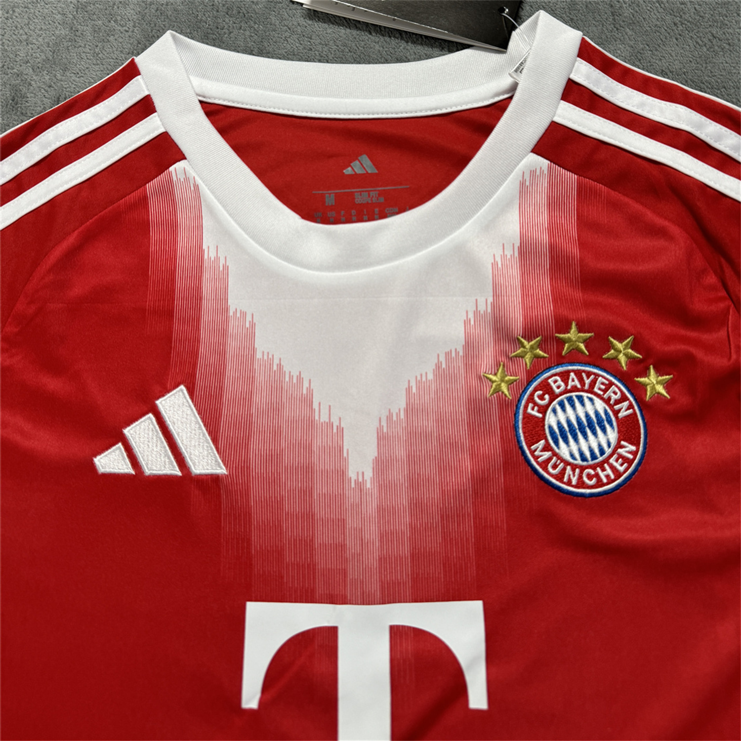 AlphaJersey-Women's Bayern Munich 25-26 Home Jersey