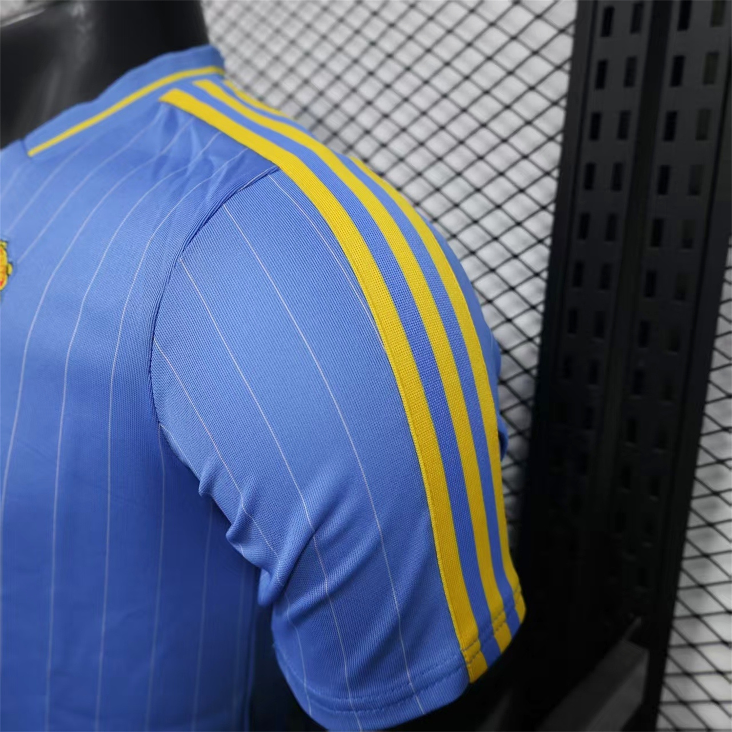 AlphaJersey-Manchester United 25-26 Icon Travel Special Edition Blue Jersey - Player Version