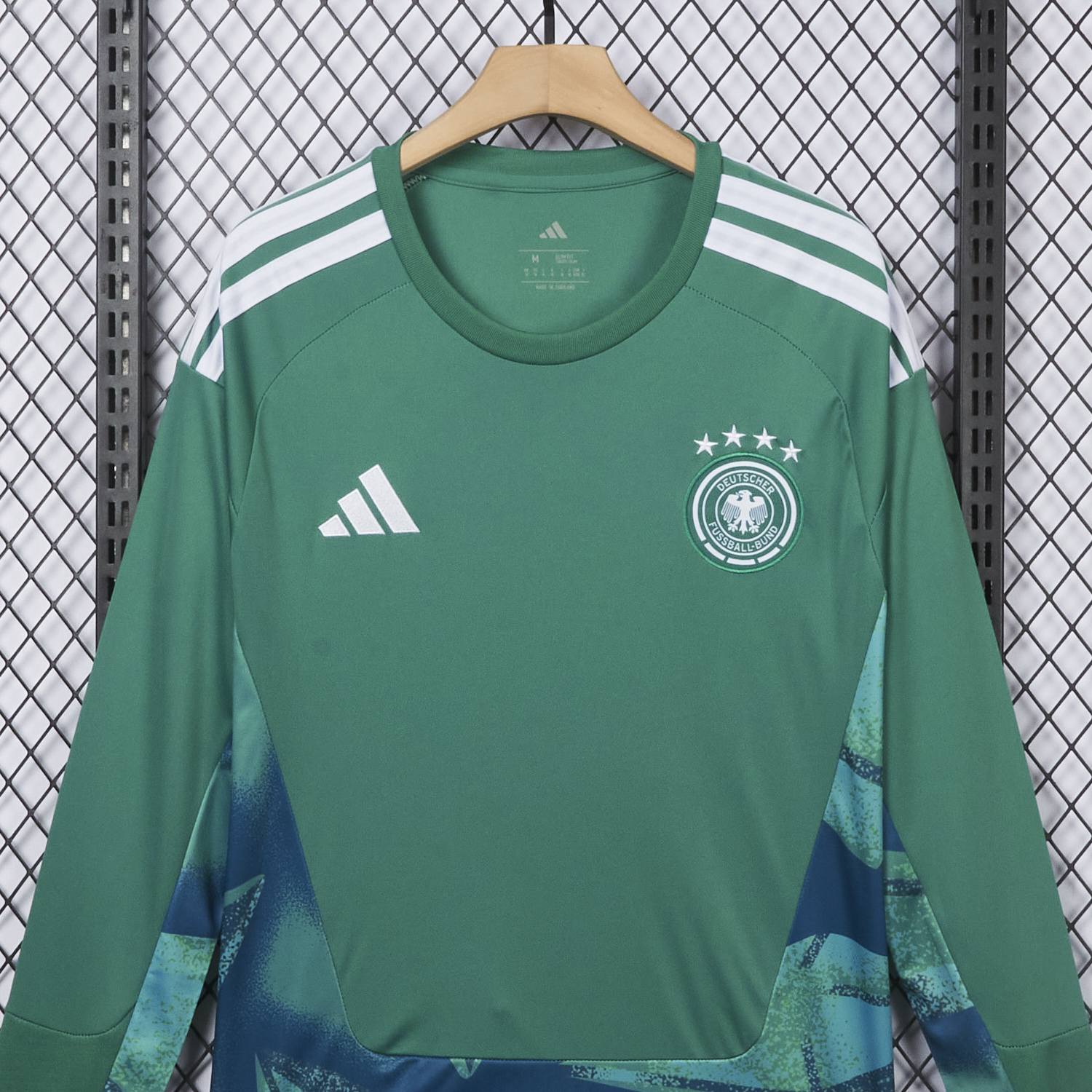 AlphaJersey-Germany 2026 Goalkeeper Green Long Sleeves Jersey - Fans Version