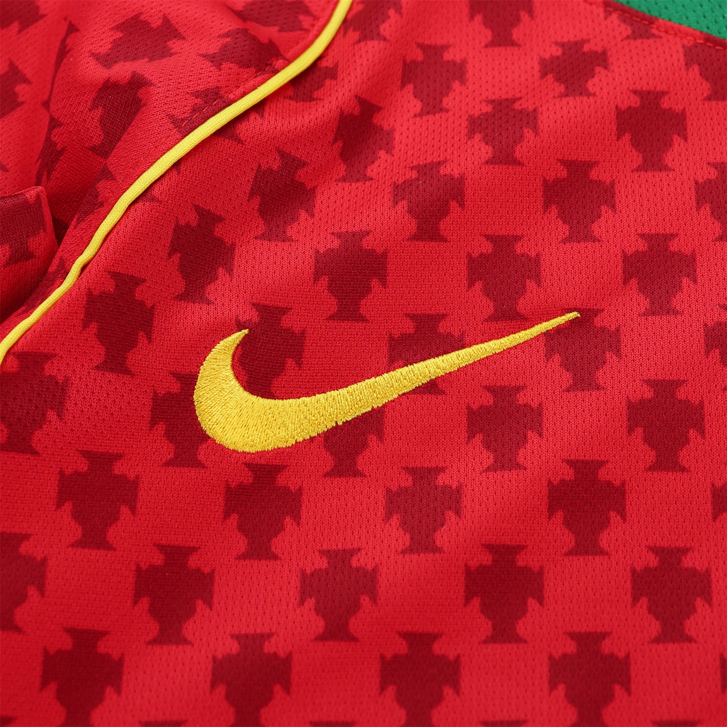 AlphaJersey-Retro Portugal 2004 Home Long Sleeves Kids Kit