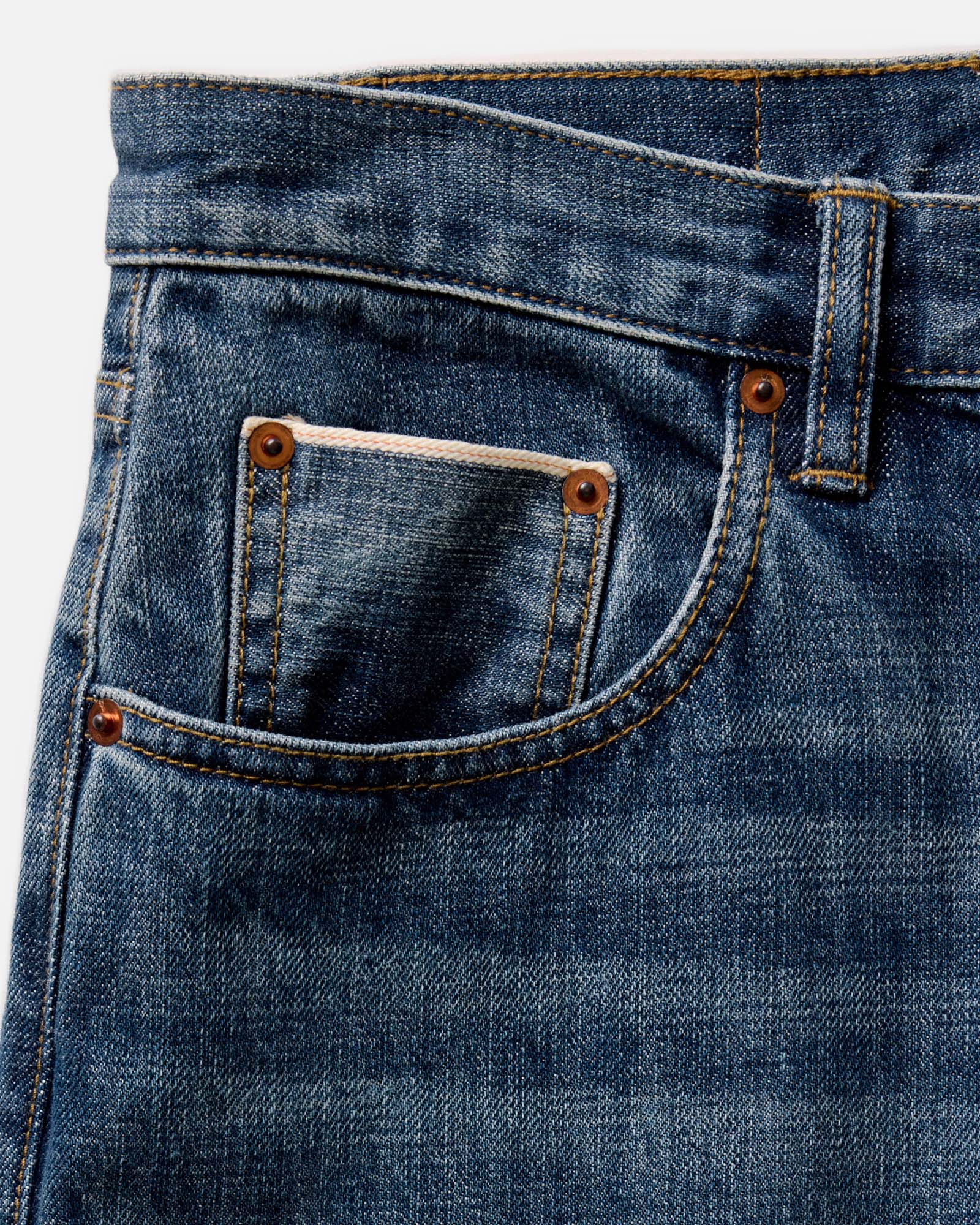 The Slim Jean in Mid Wash Organic Selvedge | Modern Menswear by yycbvcnbmmnbm