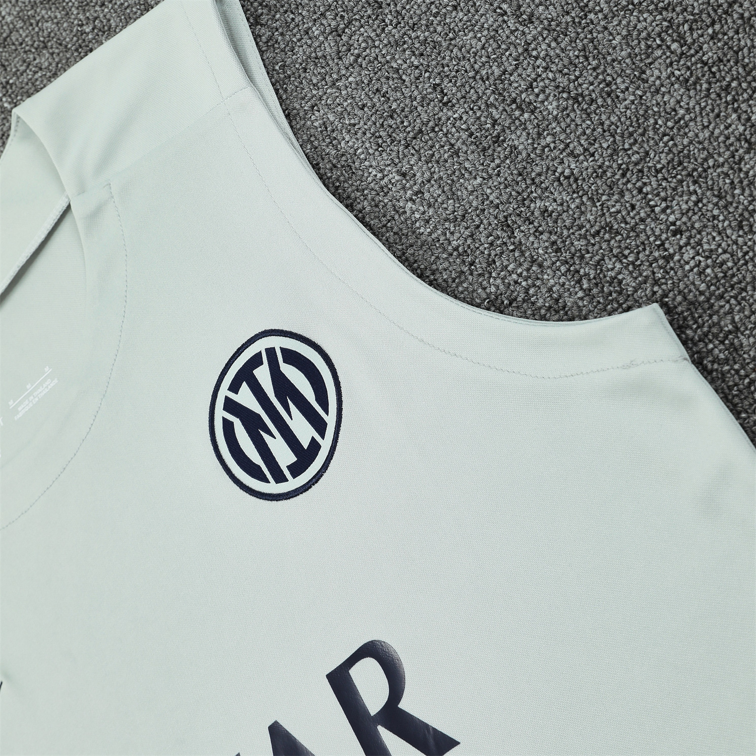 AlphaJersey-Inter Milan 25-26 Vest Training Set - White Vest & Blue Shorts