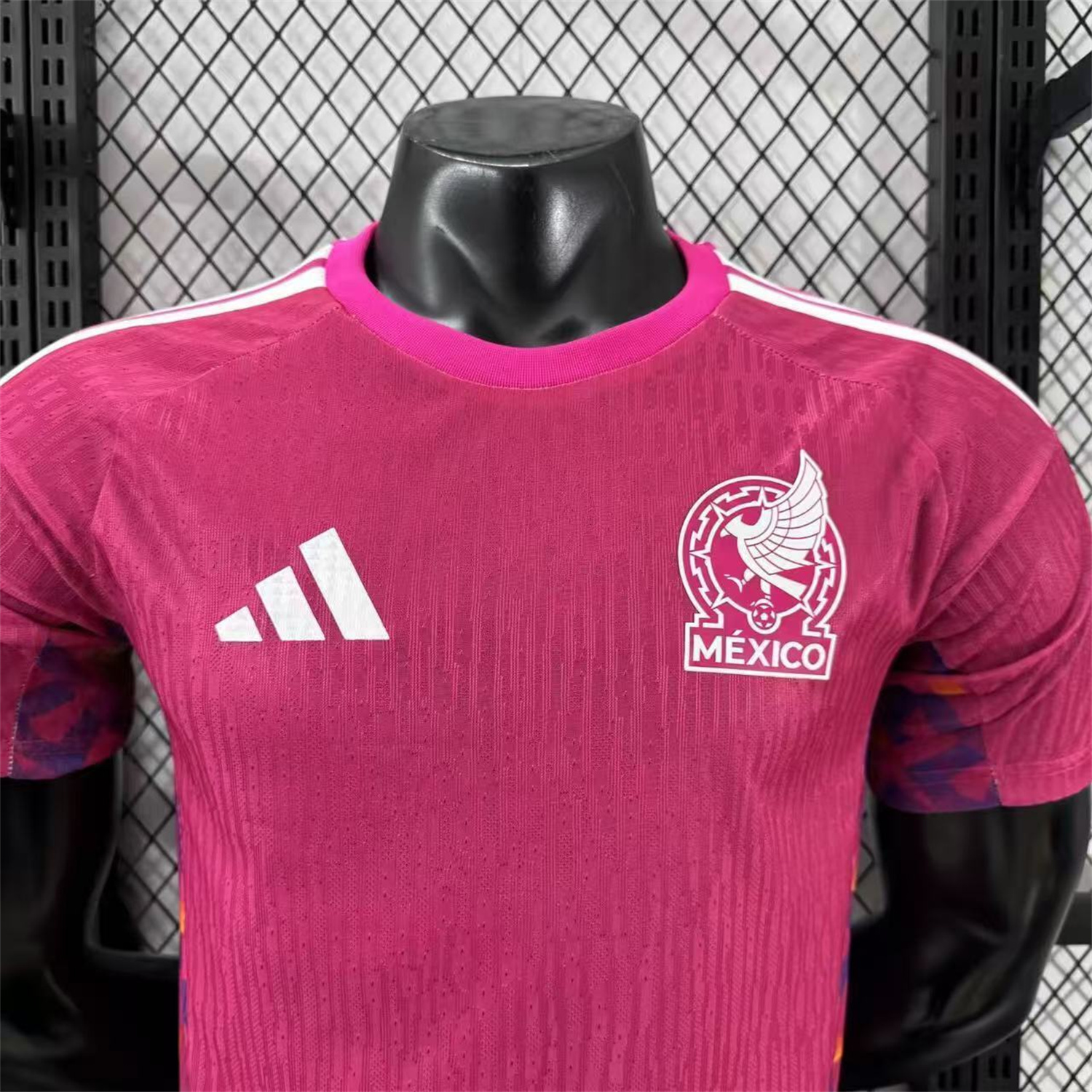AlphaJersey-Mexico 2026 Pink Goalkeeper Jersey - Player Version