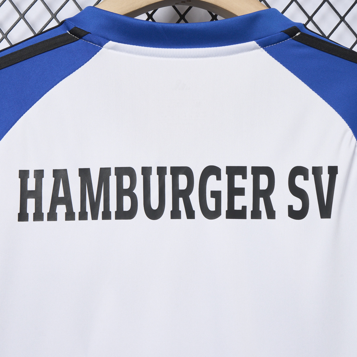 AlphaJersey-【Embroidered Team Badge】Hamburger SV 25-26 Home Jersey - Fans Version