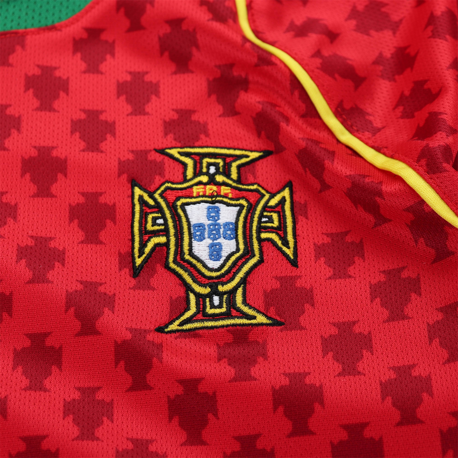 AlphaJersey-Retro Portugal 2004 Home Long Sleeves Kids Kit