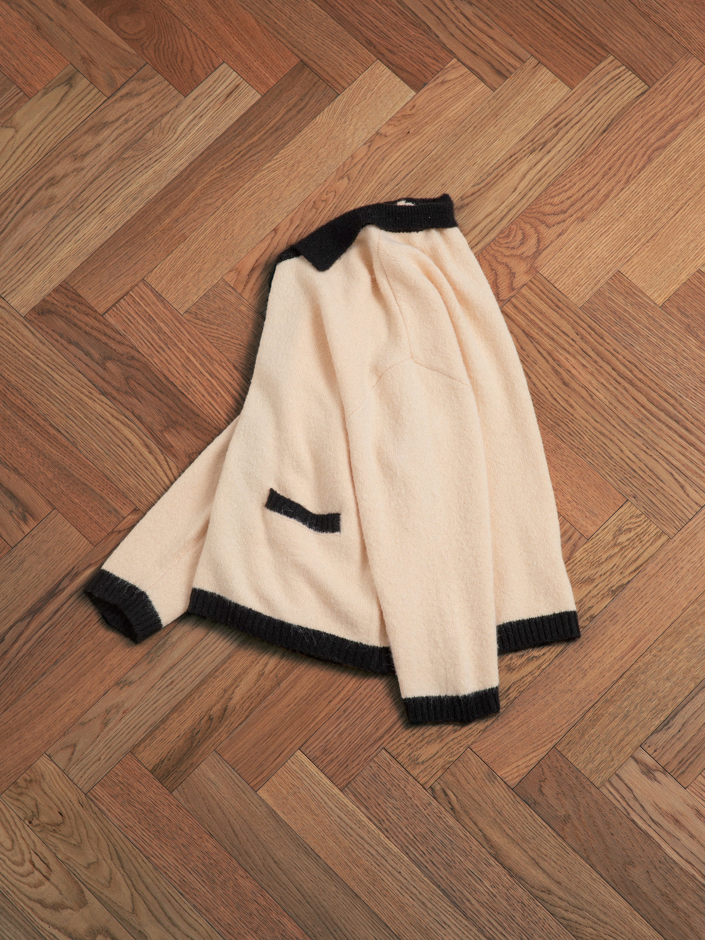 Sima Contrast Collar Knitted Cardigan | Modern Menswear by yycbvcnbmmnbm