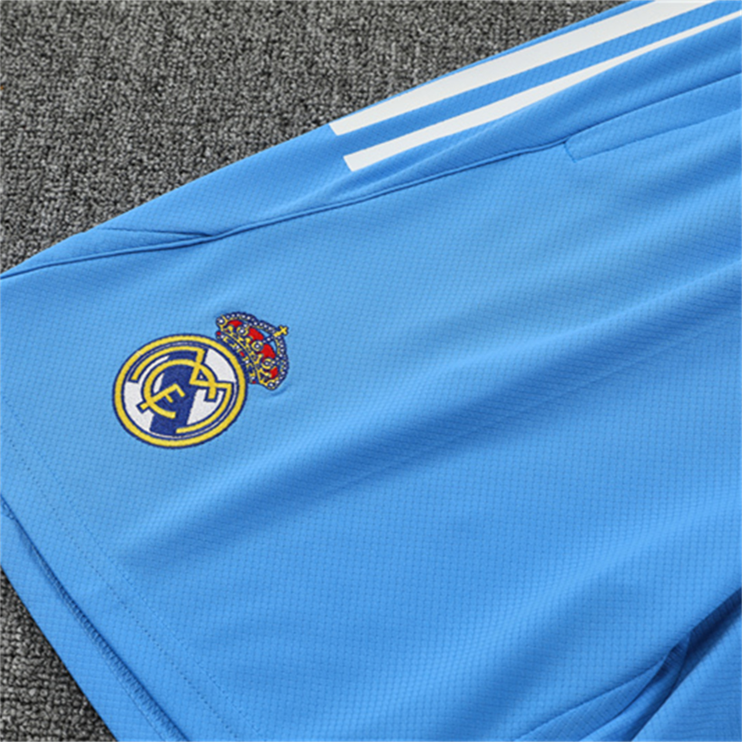 AlphaJersey-Real Madrid 25-26 Short-Sleeve Training Set - Sky Blue Top and Sky Blue Shorts