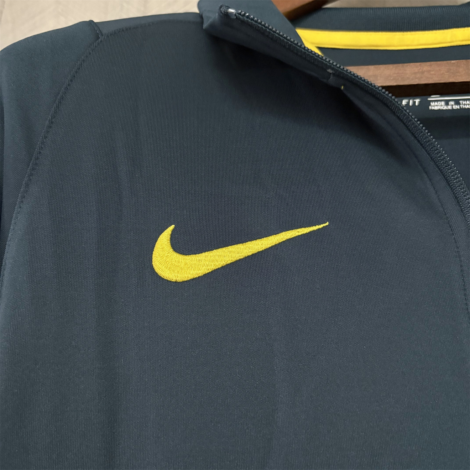 AlphaJersey-Retro Brazil 2022 Pre-Match Dark Blue Unsponsored Windbreaker