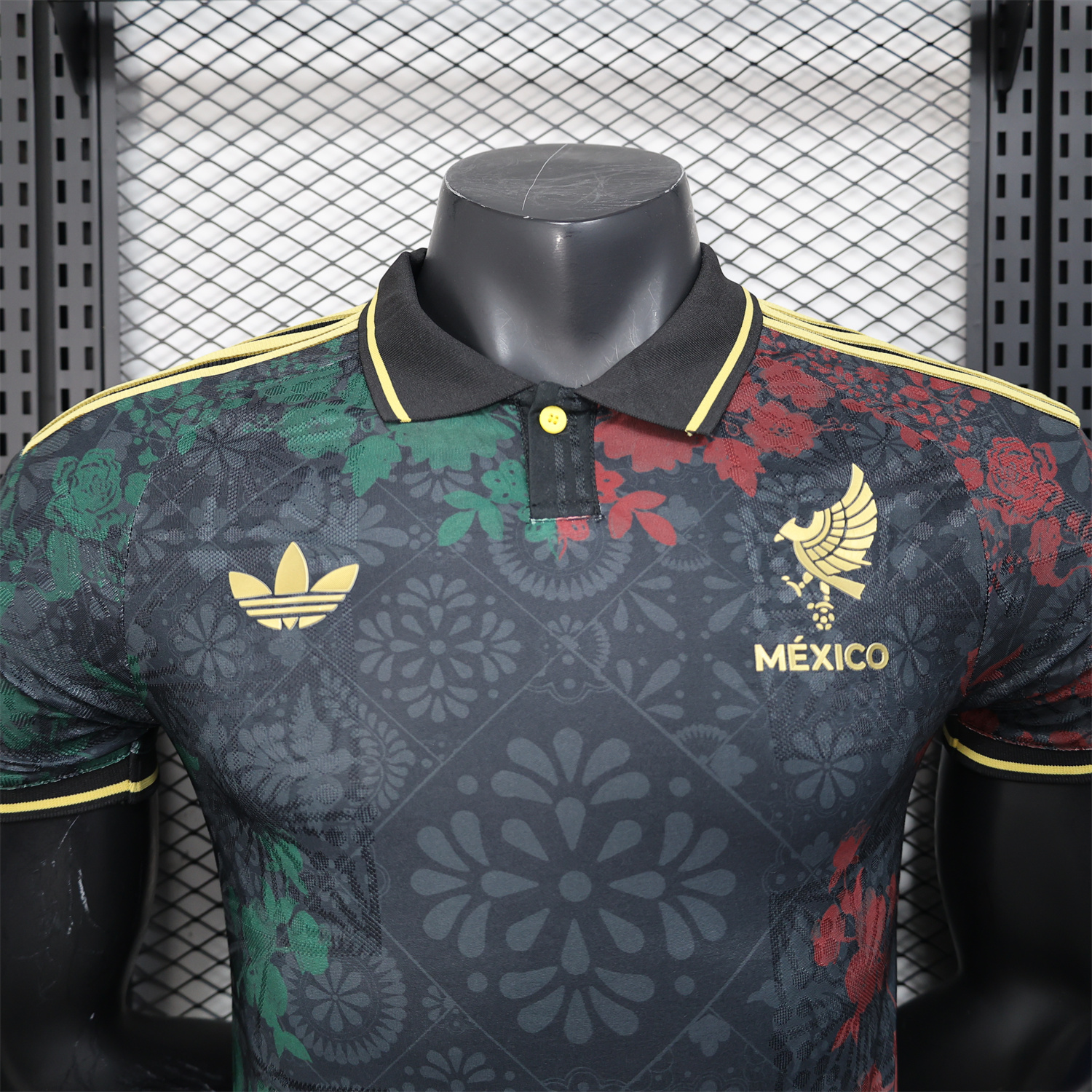 AlphaJersey-Mexico 25-26 Black Polo Jersey with Red and Green Floral Pattern - Player Version