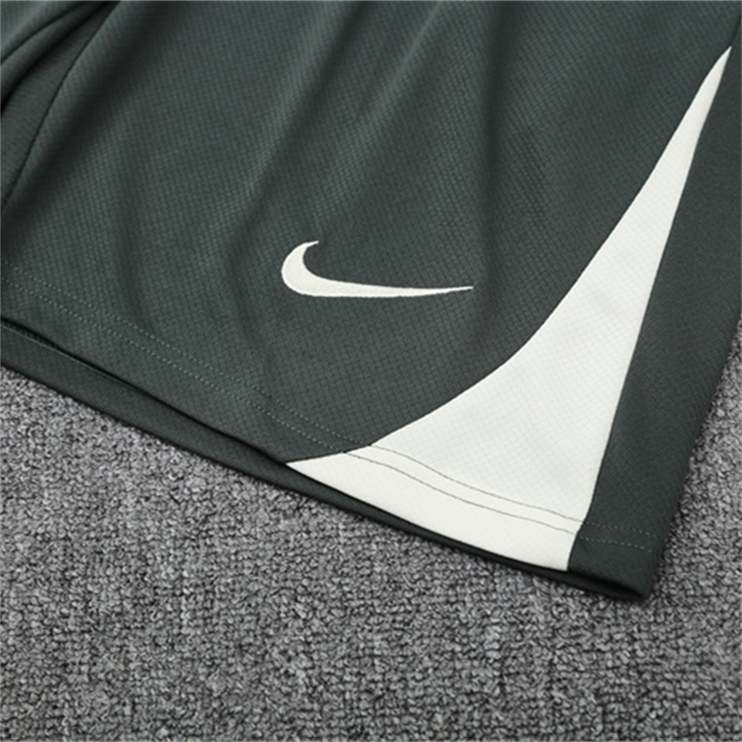 AlphaJersey-C.H.E.L.S.E.A 25-26 Short-Sleeve Training Set - Army Green Top & Army Green Shorts