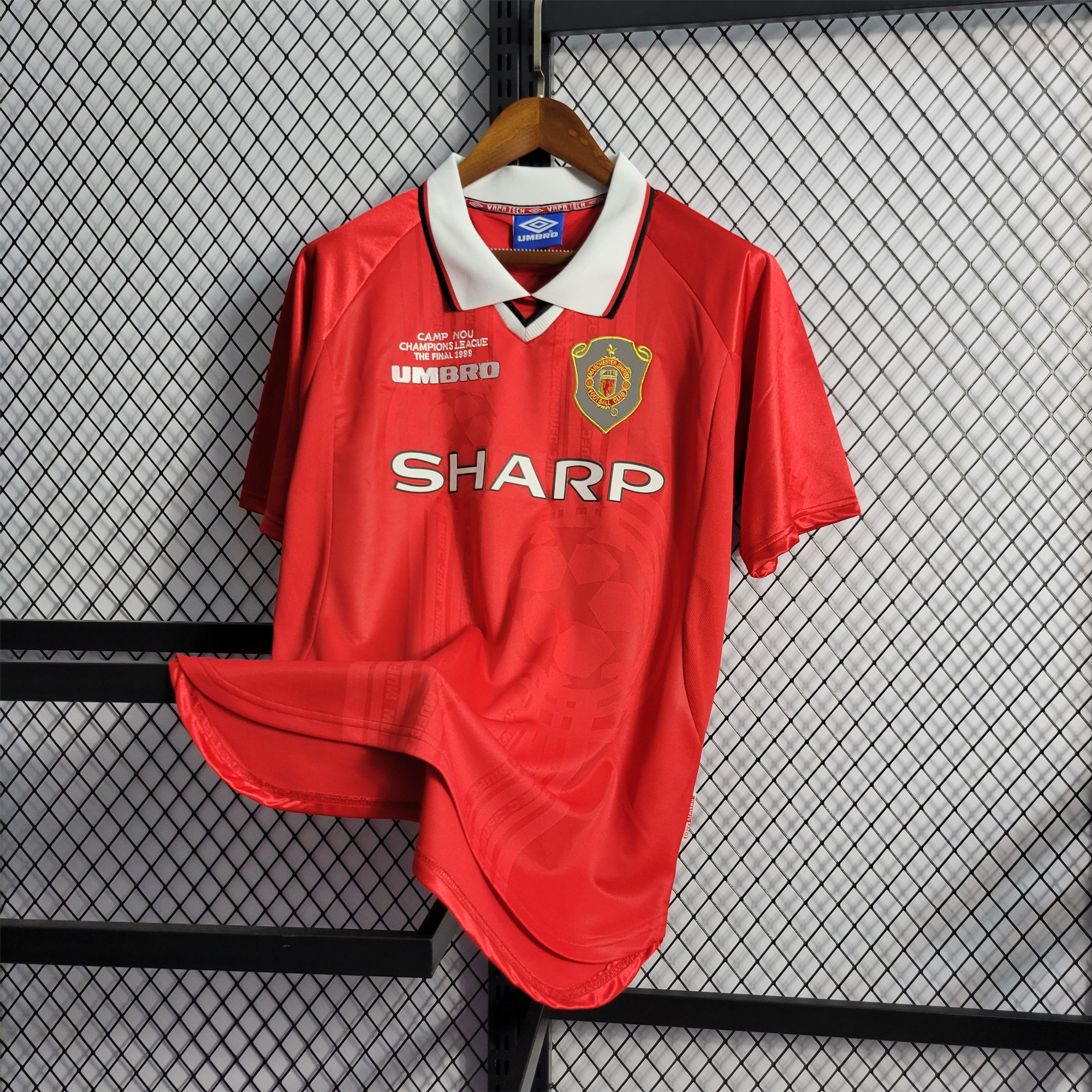 AlphaJersey-Retro Manchester United 99-00 Home Jersey