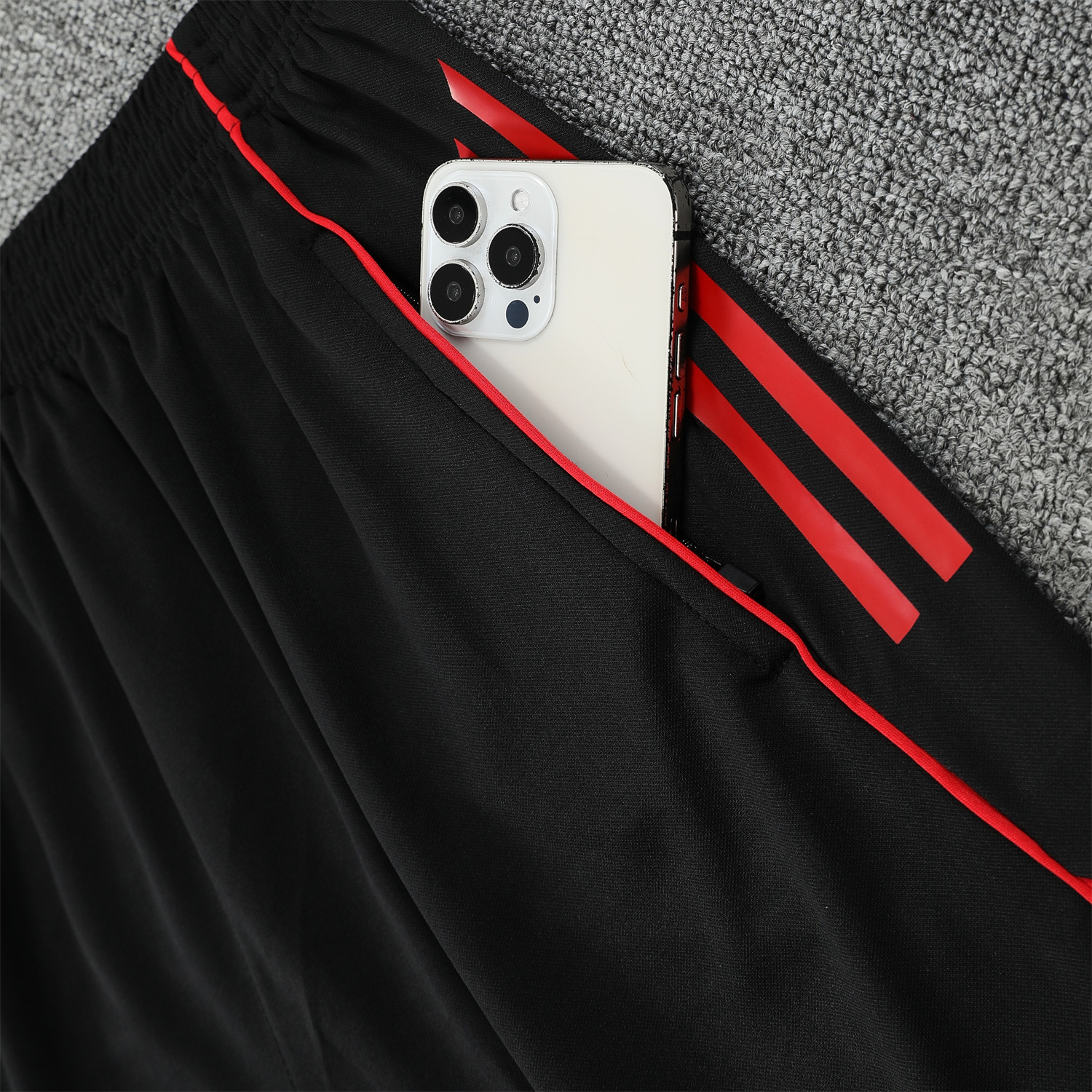 AlphaJersey-Manchester United 25-26 Short-Sleeve Training Set - Red Black Blocks White Top & Black Shorts