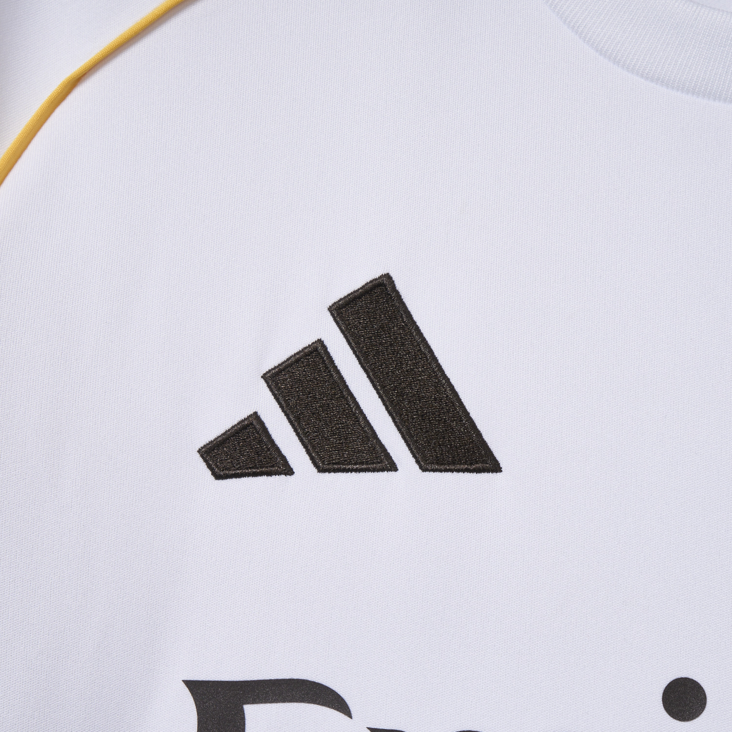 AlphaJersey-Real Madrid 25-26 Home Modrić Limited Edition Jersey - Fans Version