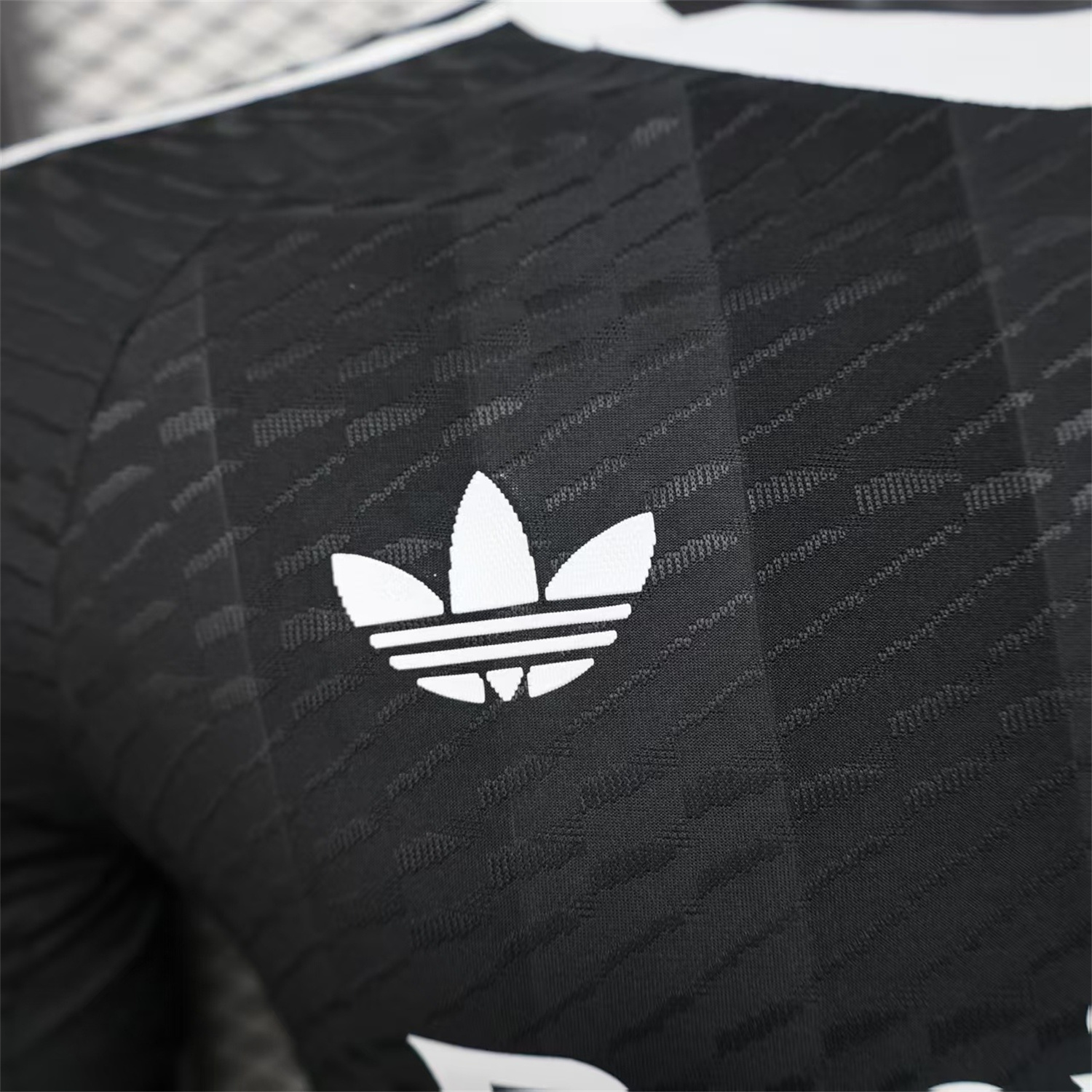 AlphaJersey-Real Madrid 25-26 Black Terrace Goalkeeper Jersey - Player Version