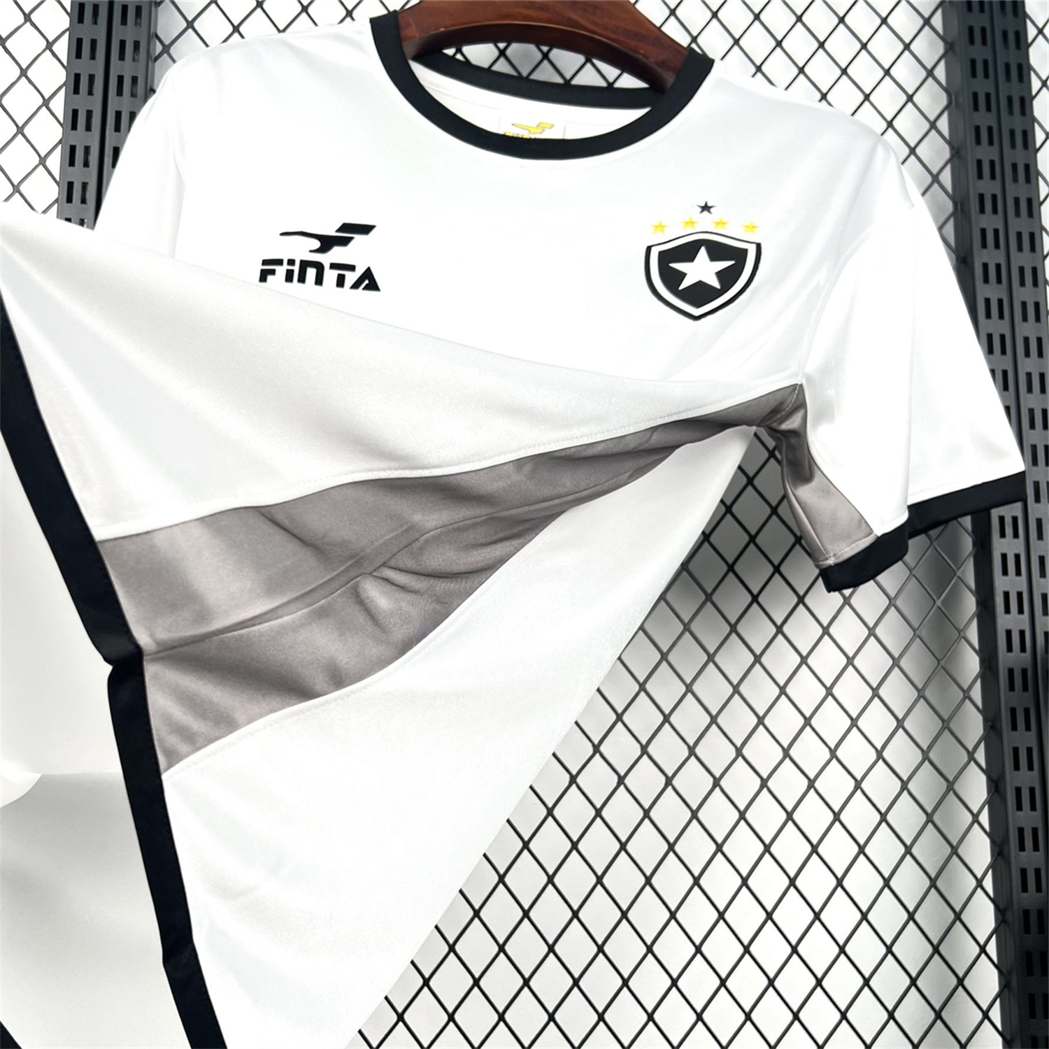AlphaJersey-Retro Botafogo 2002-03 White Special Jersey