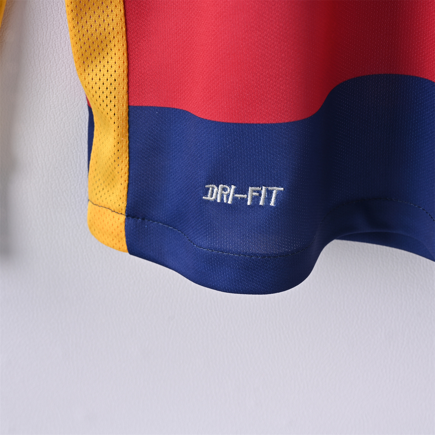 AlphaJersey-Retro Barcelona 15-16 Home Long Sleeves Jersey