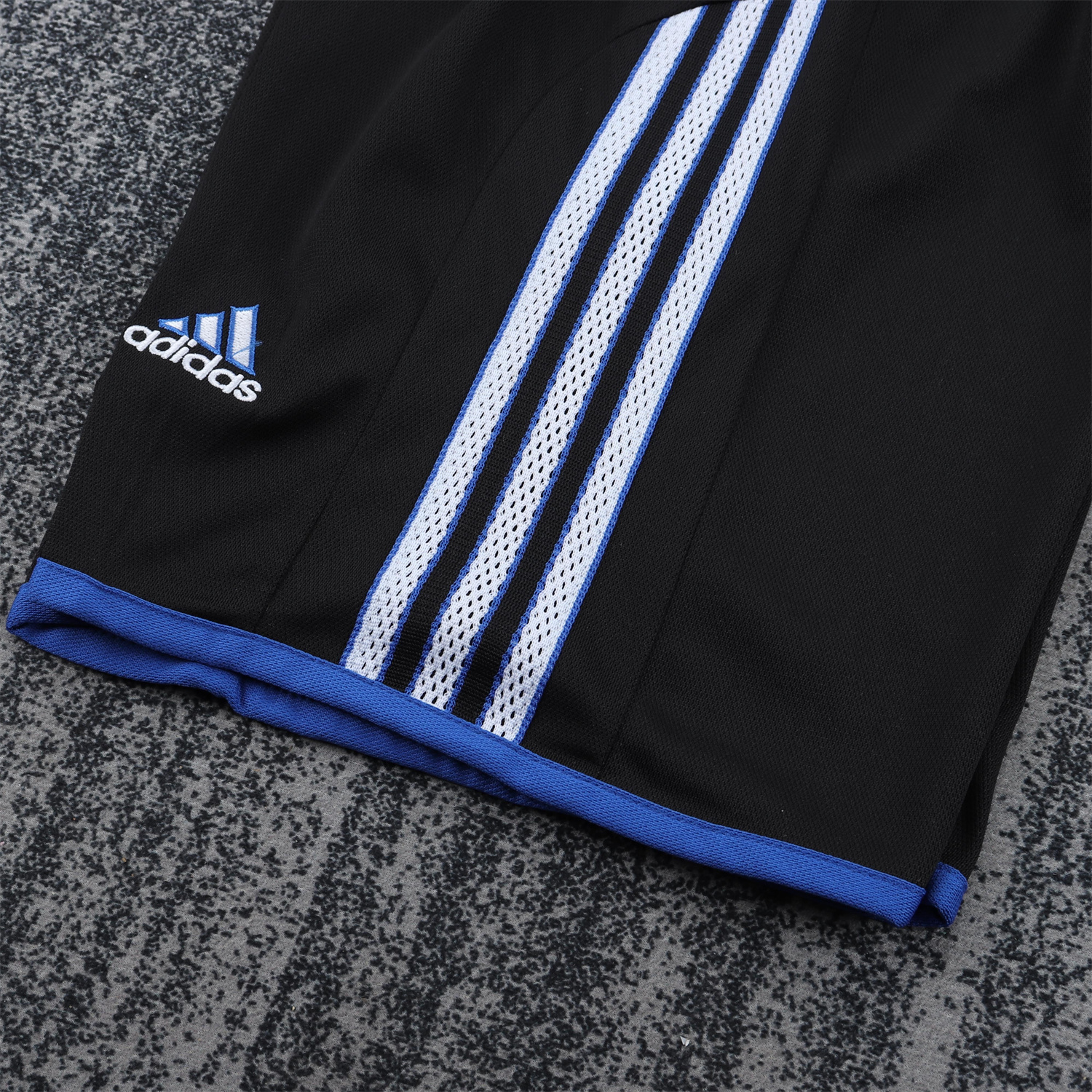 AlphaJersey-Retro Newcastle United 1999-00 Home Kids Kit