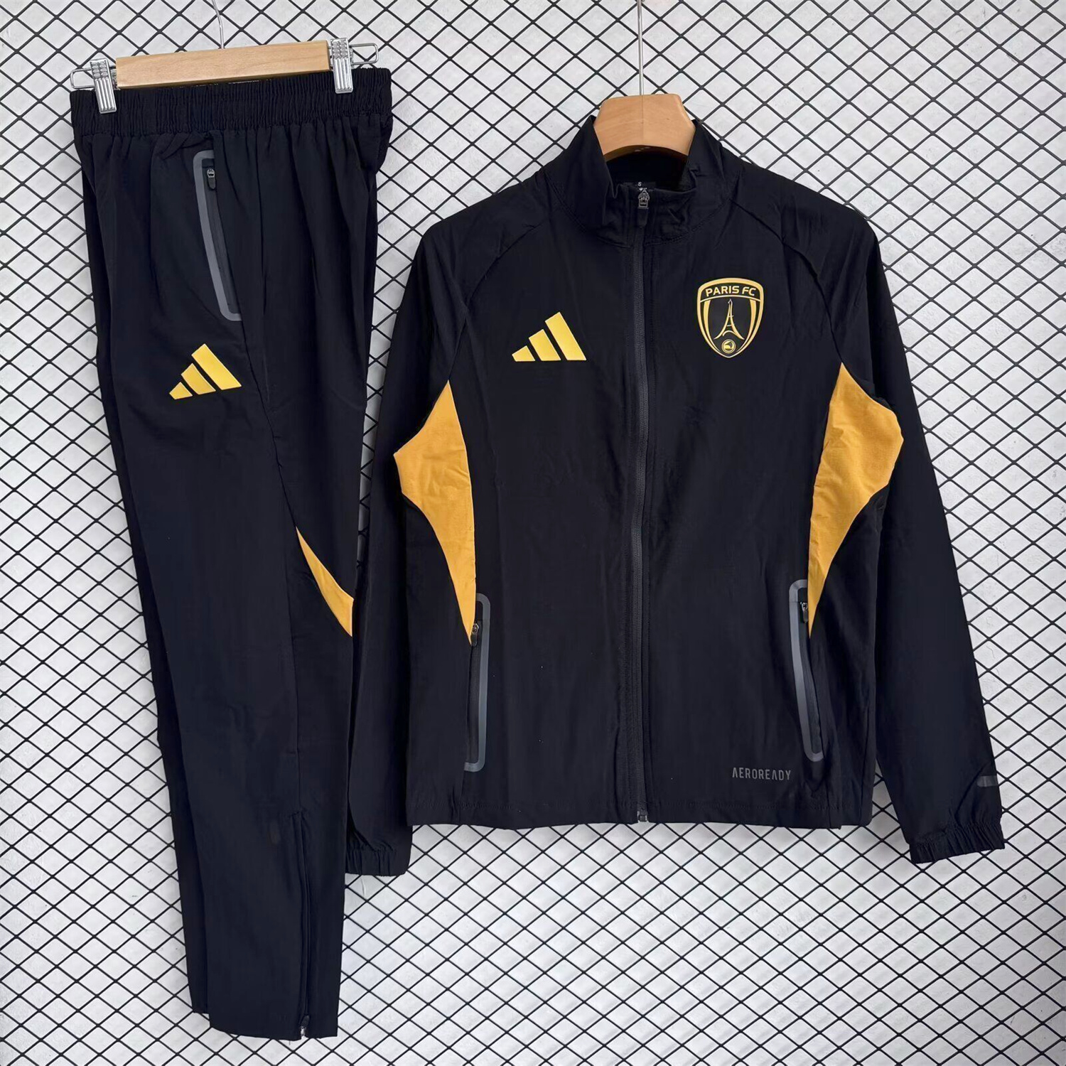 AlphaJersey-Paris FC 25-26 Windbreaker Training Set - Black Yellow Top and Pants