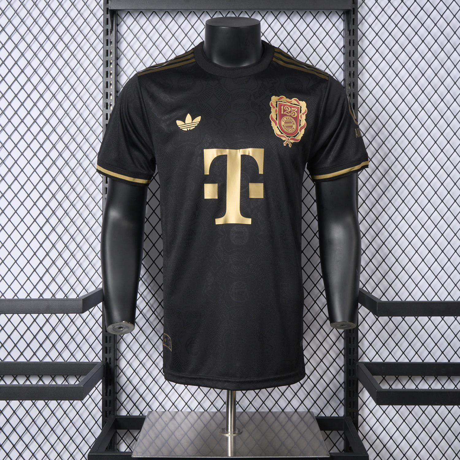 AlphaJersey-Bayern Munich 2025 Black 125th Anniversary Jersey - Player Version