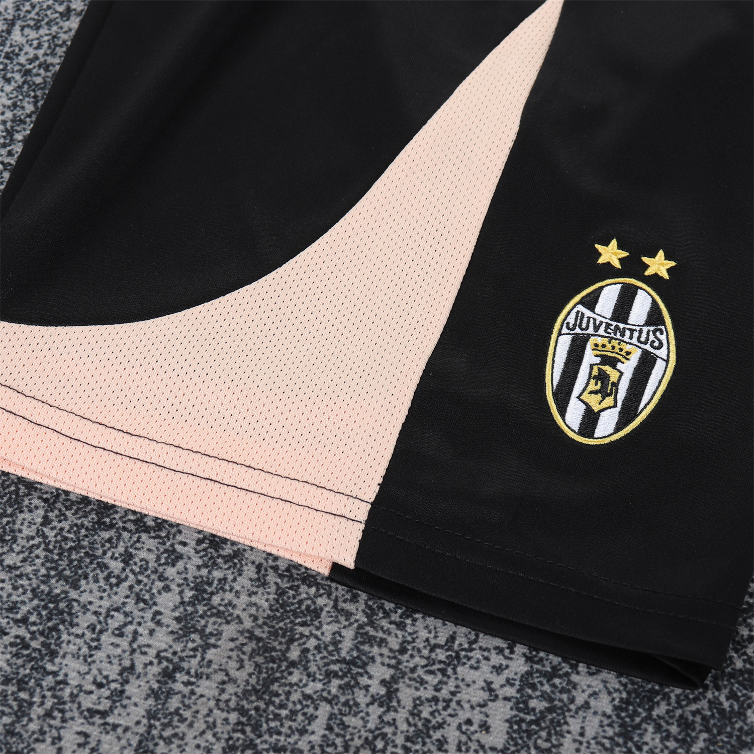 AlphaJersey-Retro Juventus 2003-04 Away Kids Kit
