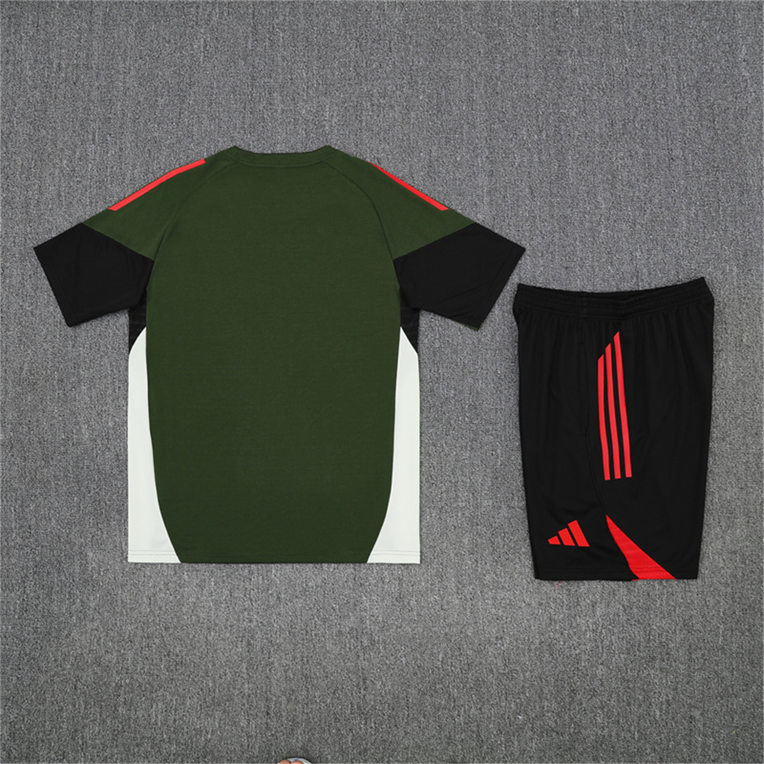 AlphaJersey-Bayern Munich 25-26 Kids Short-Sleeve Training Set - Green Top & Black shorts