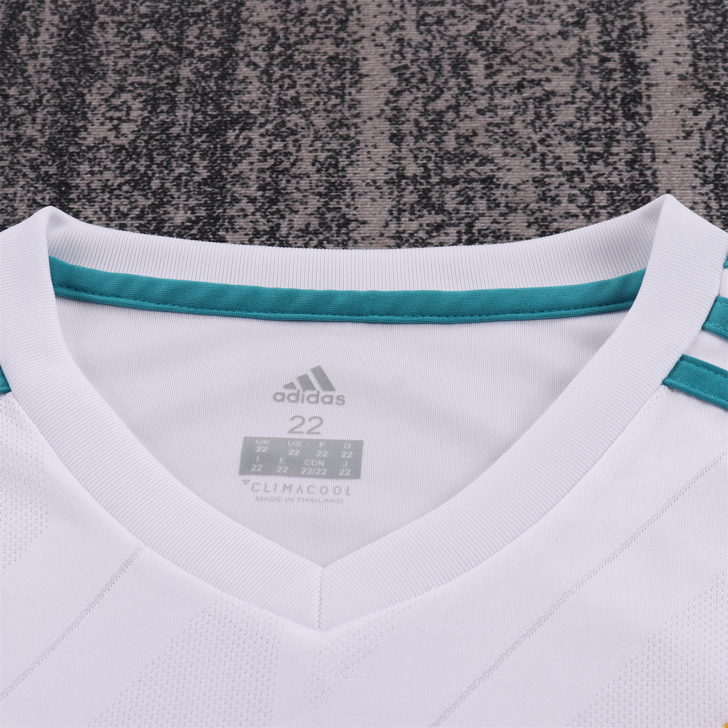 AlphaJersey-Retro Real Madrid 17-18 Home Long Sleeves Kids Kit