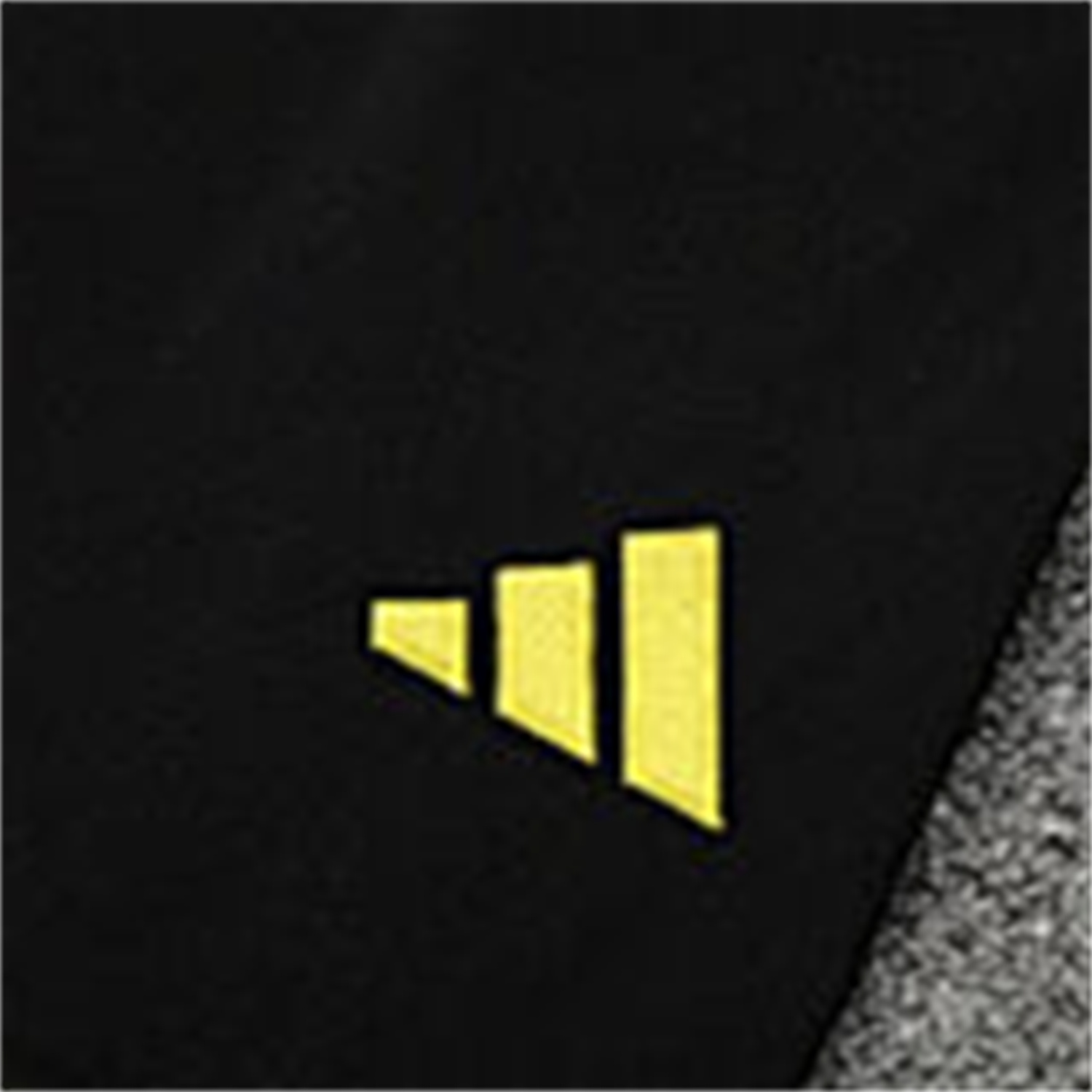 AlphaJersey-Manchester United 25-26 Short-Sleeve Training Set - Yellow Lines Black Top & Black Shorts