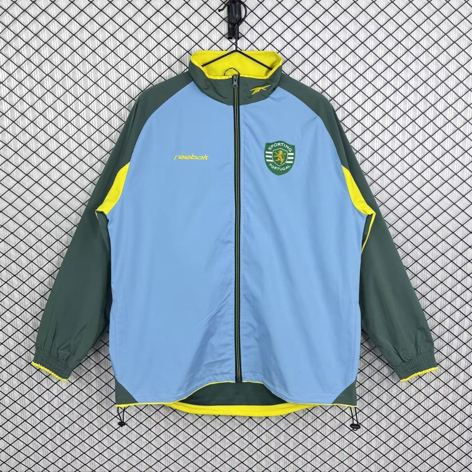 AlphaJersey-Retro Sporting CP 2002-03 Windbreaker Jacket - Blue Green