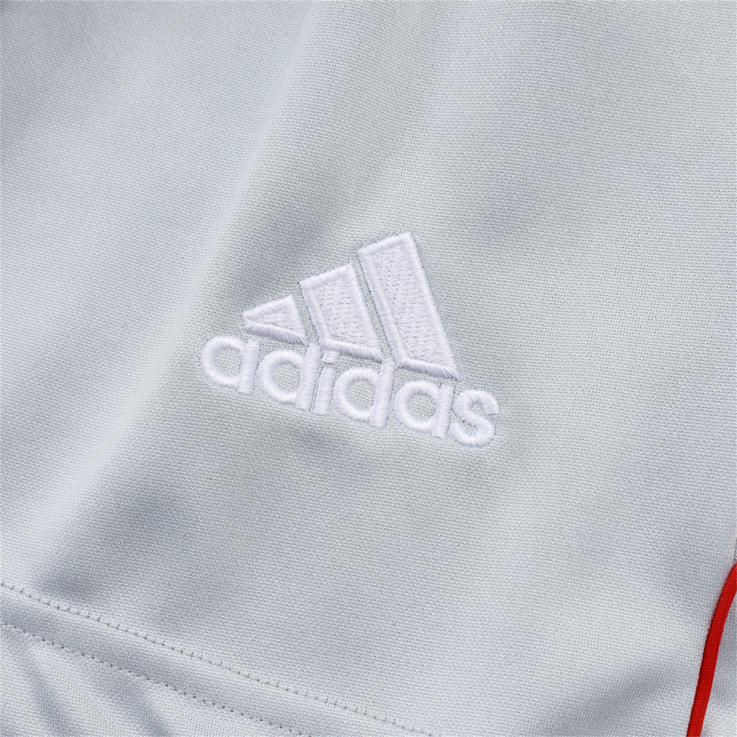 AlphaJersey-Bayern Munich 25-26 Short-Sleeve Training Set - Grey Throwback Top & Shorts