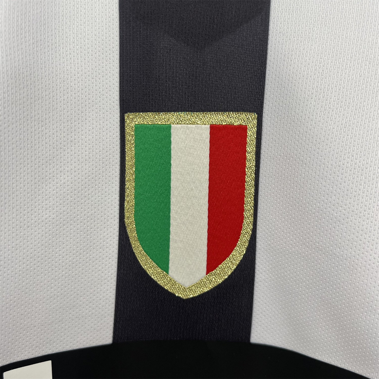 AlphaJersey-Retro Juventus 2014-15 Home Long Sleeves Jersey