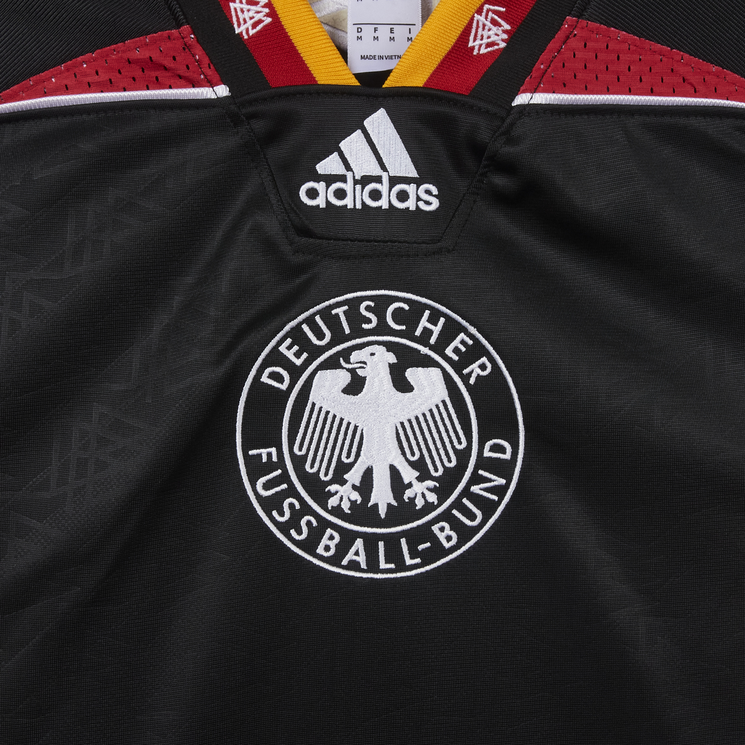 AlphaJersey-Germany 2026 Retro Style Black Jersey - Fans Version