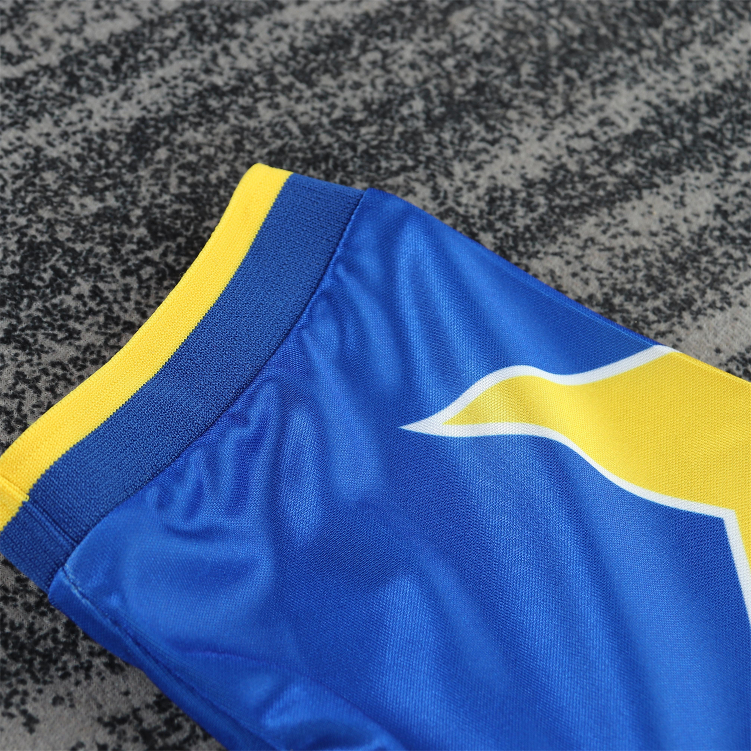 AlphaJersey-Retro Juventus 1995-96 Away Kids Kit