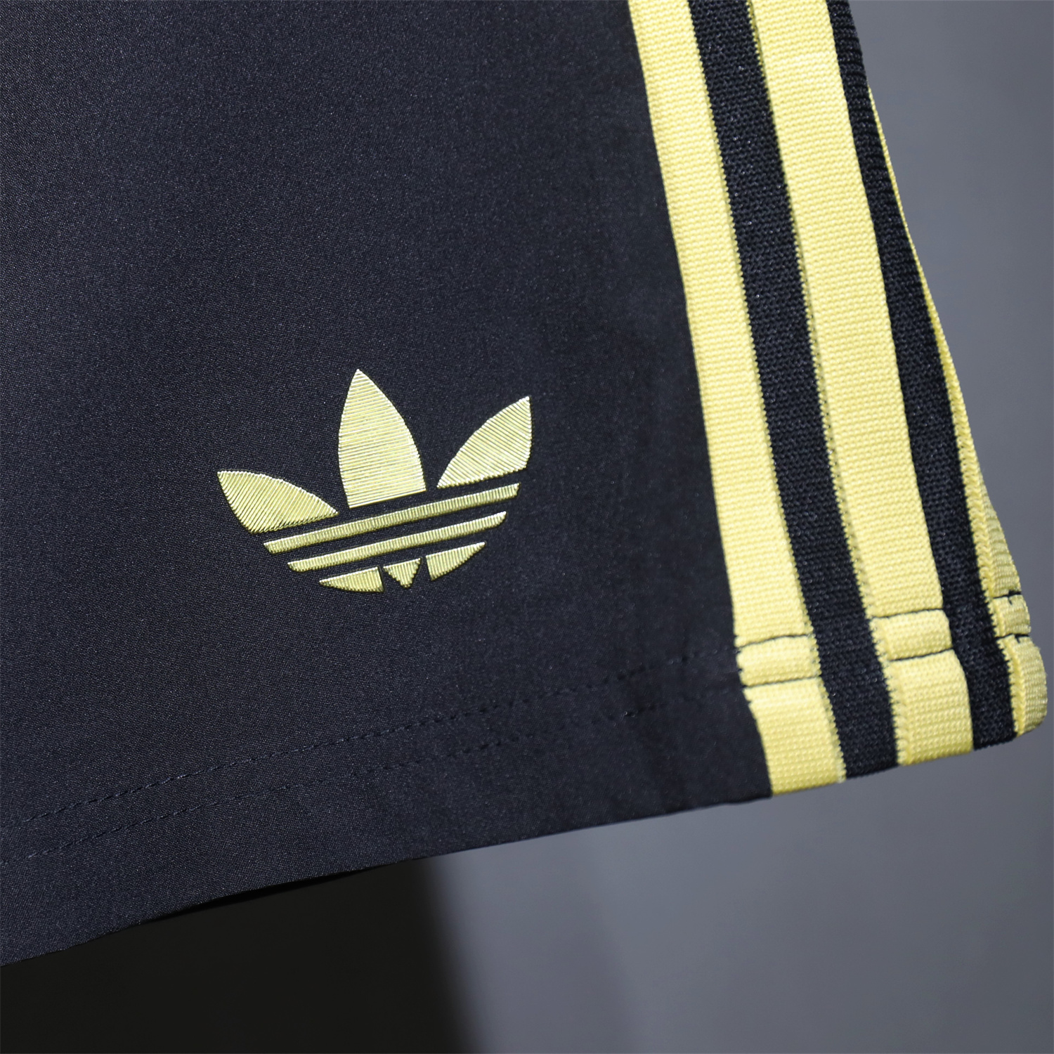 AlphaJersey-Mexico 2025 Gold Cup Black Shorts - Player Version