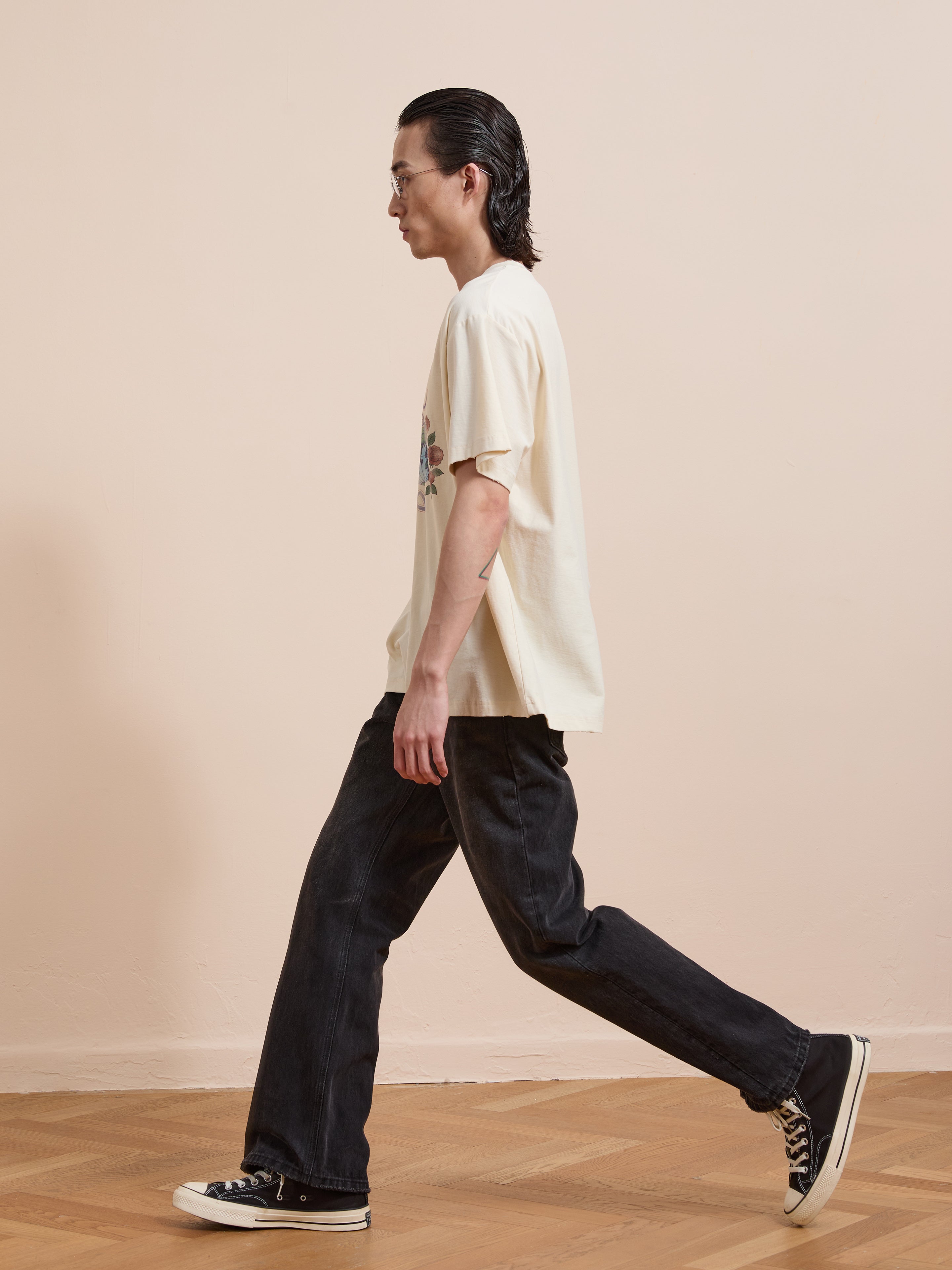 Peace Globe Tee | Modern Menswear by yycbvcnbmmnbm