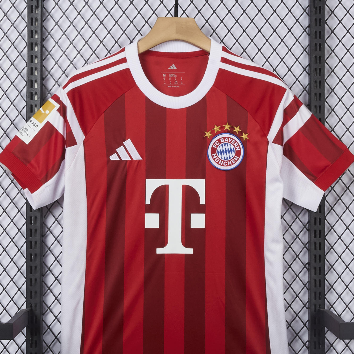 AlphaJersey-Bayern Munich 25-26 Victory Commemorative Special Jersey - Fans Version