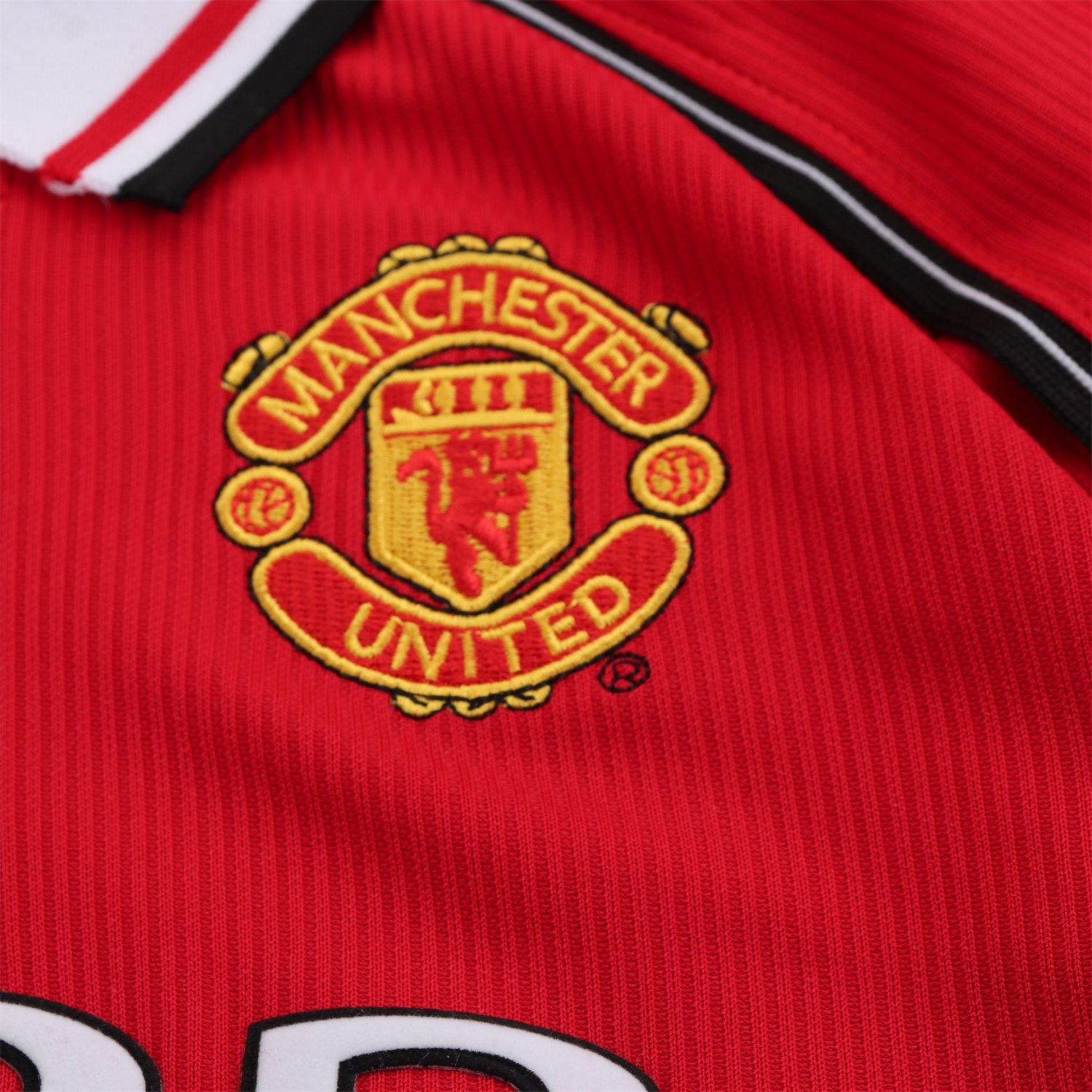 AlphaJersey-Retro Manchester United 1998-99 Home Long Sleeves Kids Kit