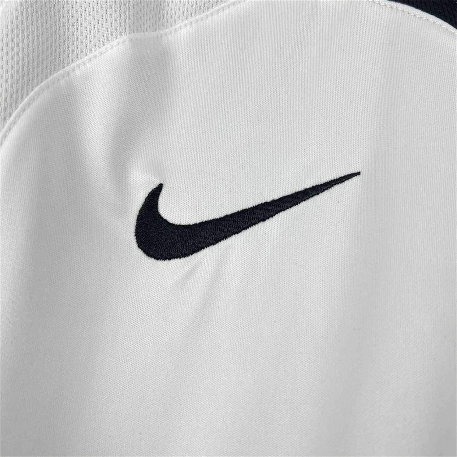 AlphaJersey-Retro Inter Milan 2005-06 Away Jersey