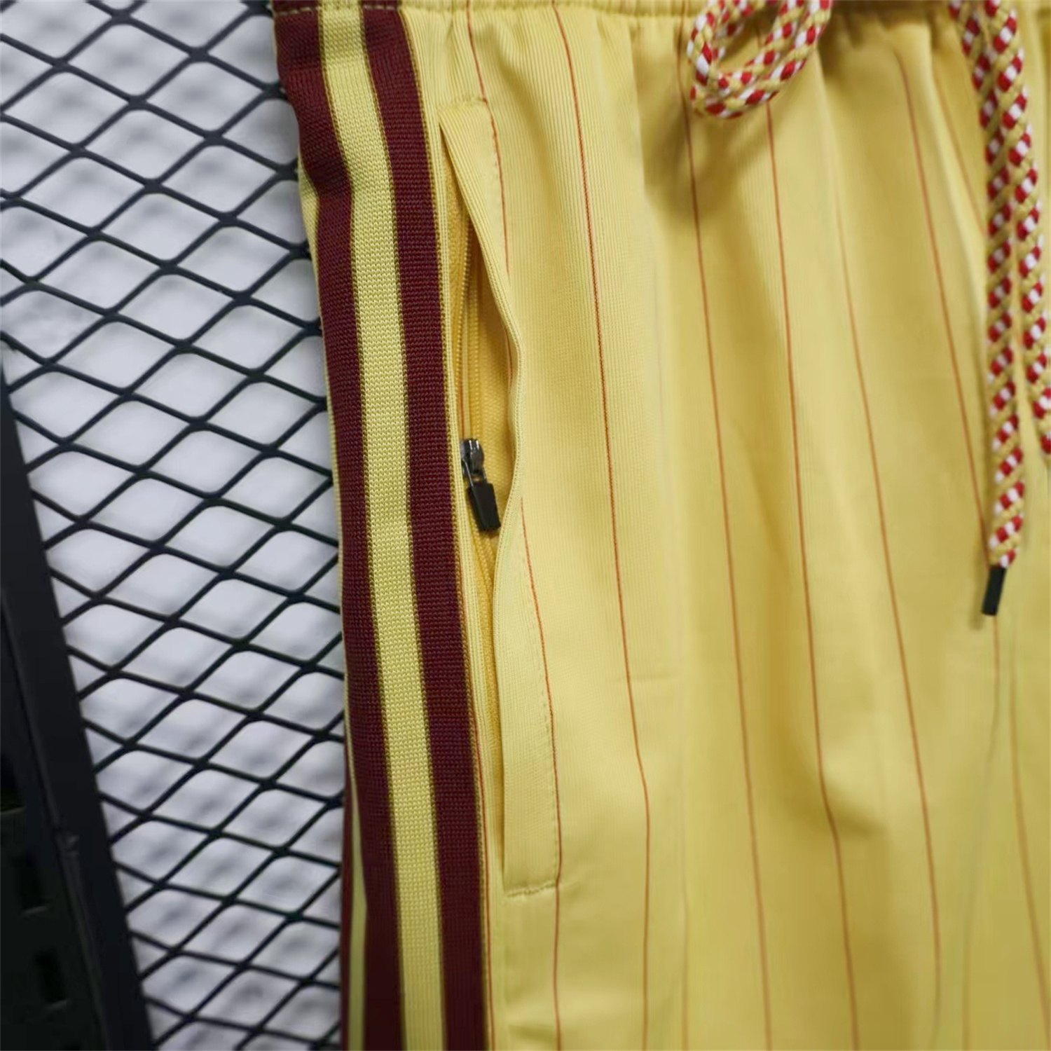AlphaJersey-Arsenal 25-26 Trefoil Yellow Travel Shorts - Player Version