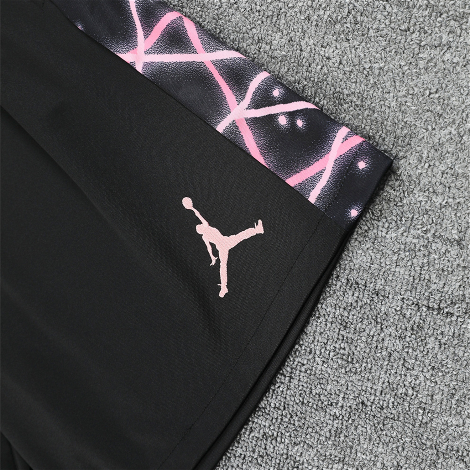 AlphaJersey-Paris Saint-Germain PSG 25-26 Vest Training Set - Pink Fluorescent Rays Black Vest & Black Shorts