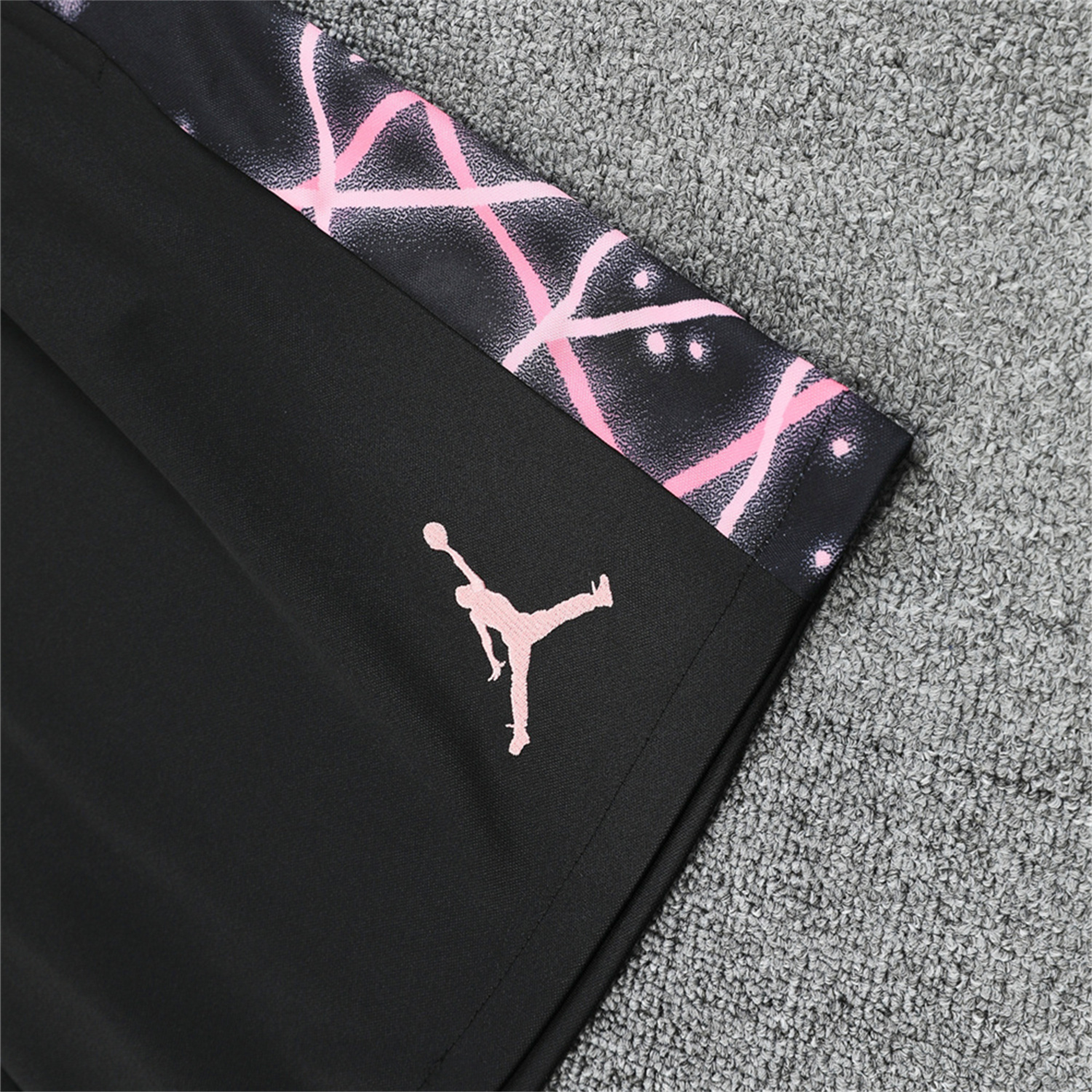 AlphaJersey-Paris Saint-Germain PSG 25-26 Short-Sleeve Training Set - Pink Fluorescent Rays Black Top & Black Shorts