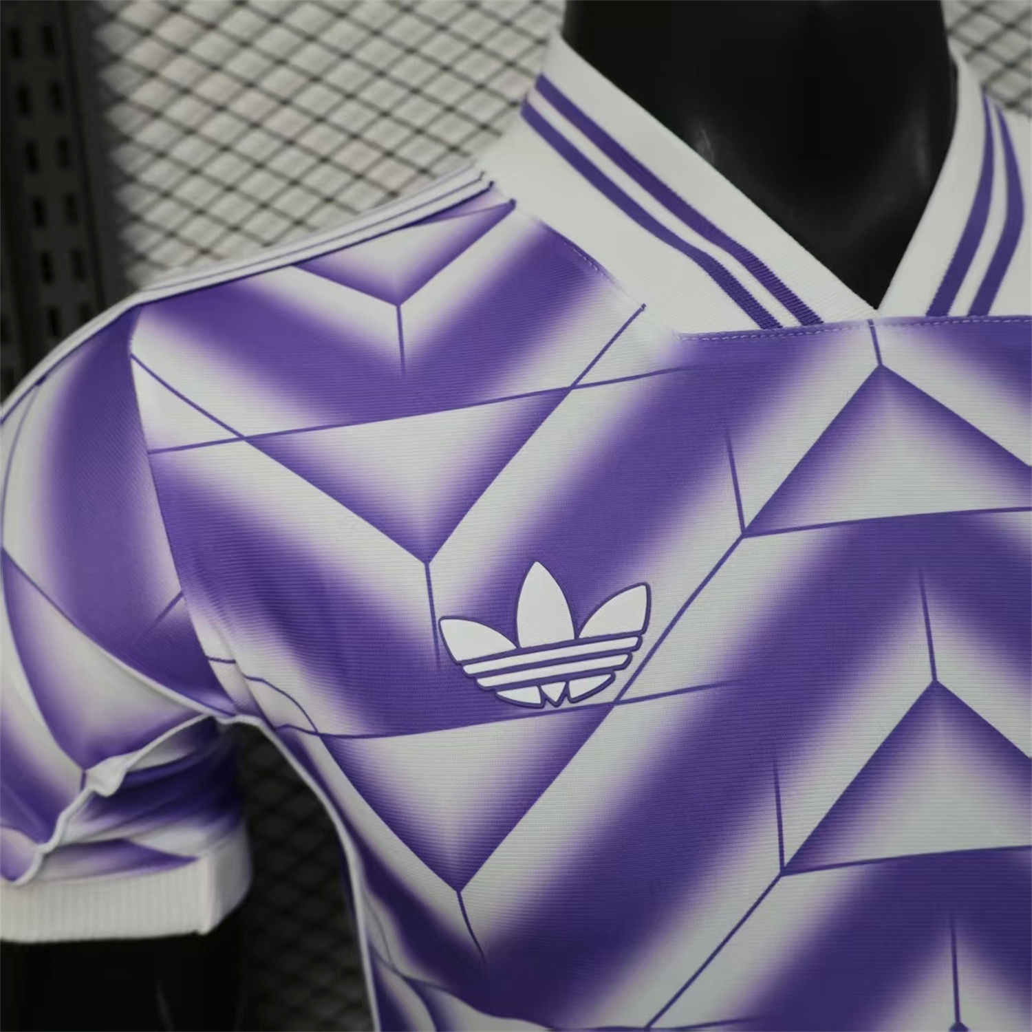 AlphaJersey-Real Madrid 25-26 Refracted Purple Light White Special Jersey - Player Version
