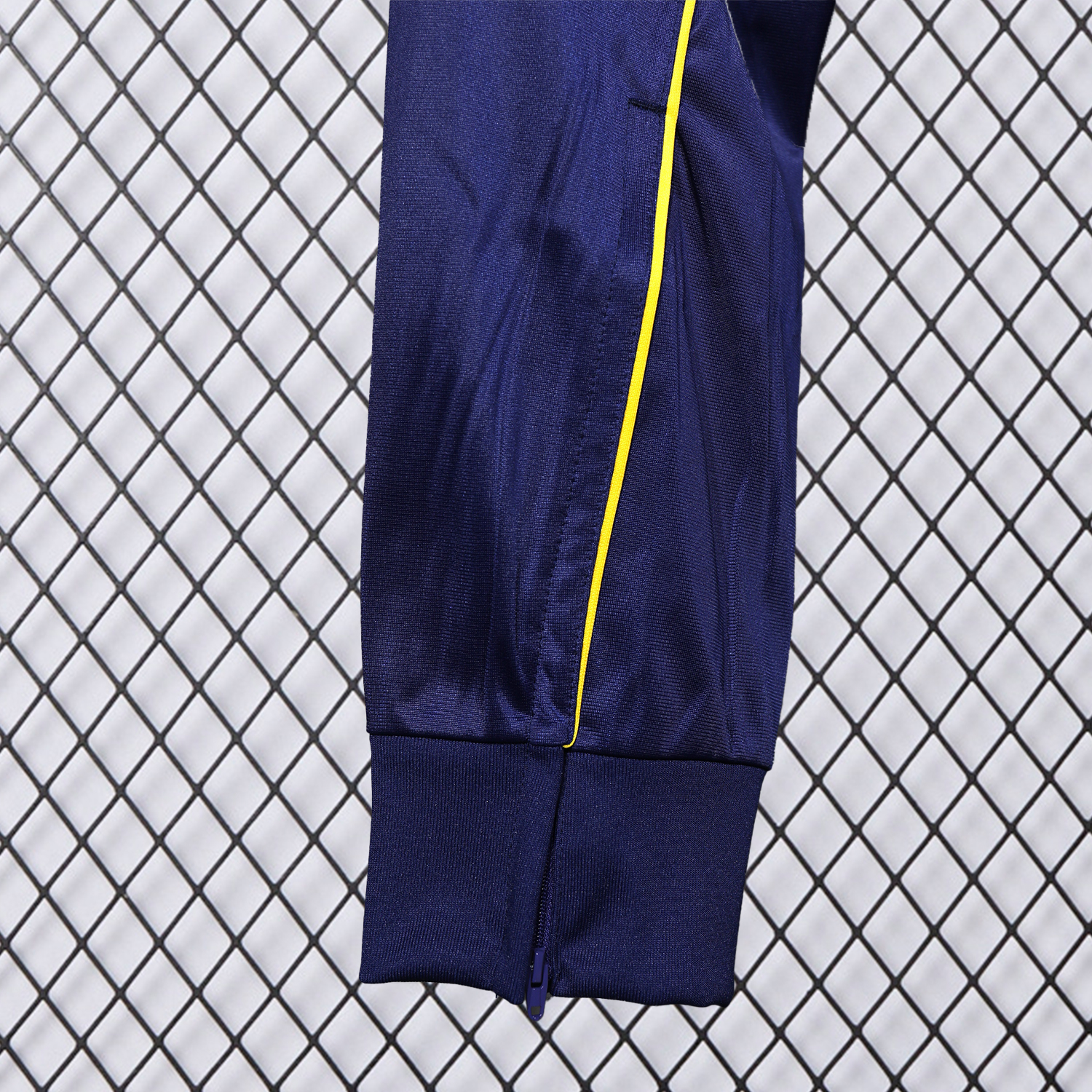 AlphaJersey-Real Madrid 25-26 Pure Color Yellow Lines Training Set - Dark Blue Top and Dark Blue Pants