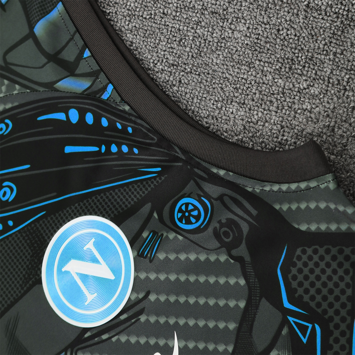 AlphaJersey-Napoli 25-26 Vest Training Set - Black Mecha Vest & Black Shorts