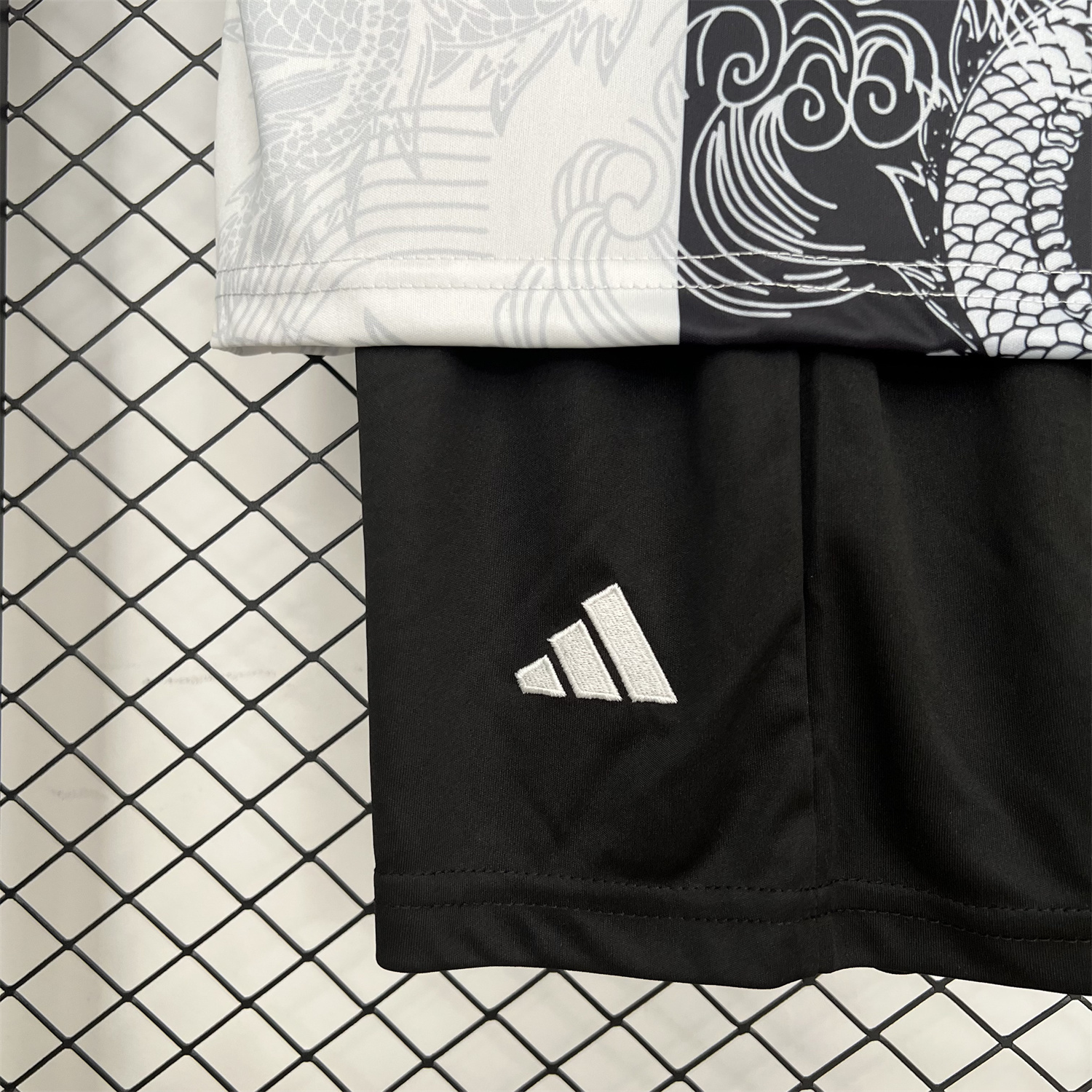 AlphaJersey-Real Madrid 25-26 Dragon White And Black Special Kids Kit