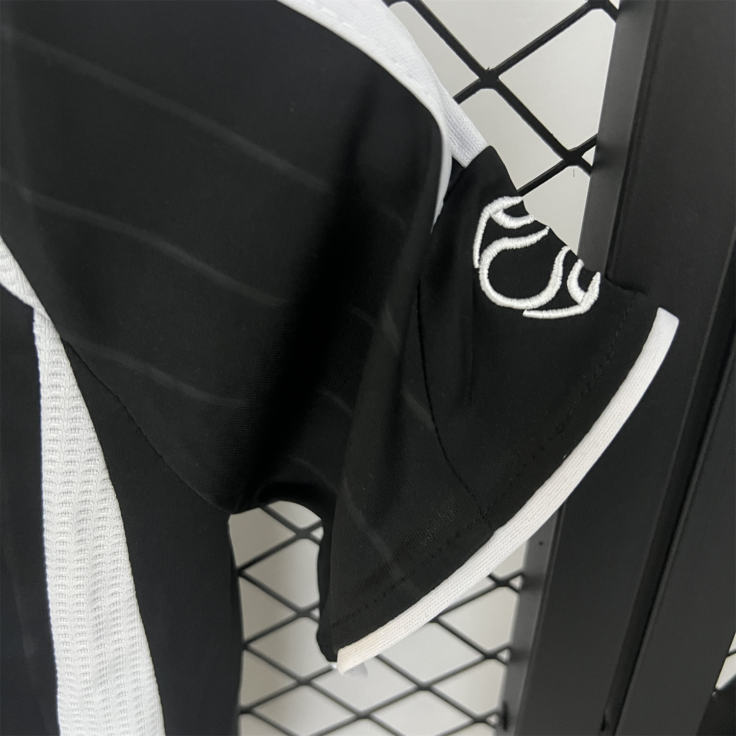 AlphaJersey-Retro Real Madrid 2006-07 Away Kids Kit