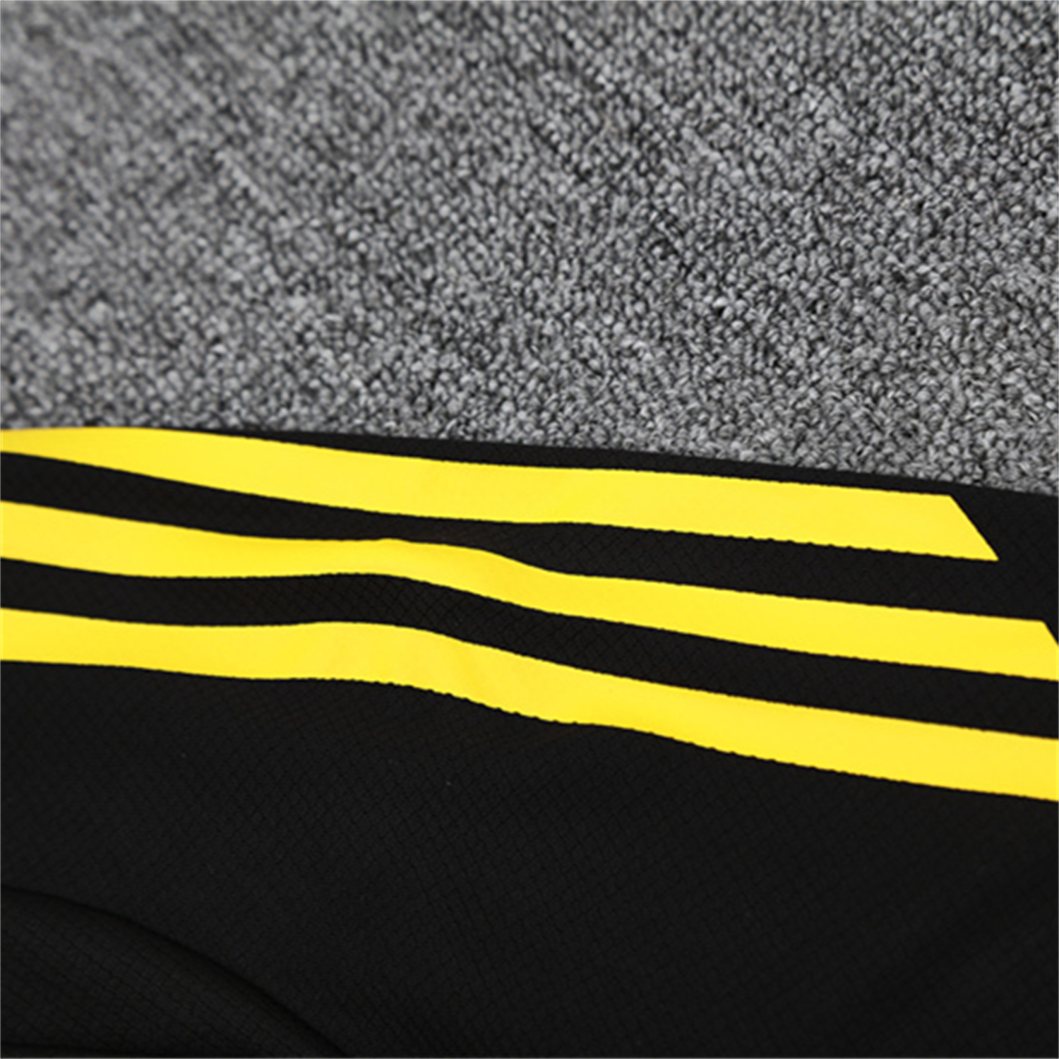 AlphaJersey-Manchester United 25-26 Short-Sleeve Training Set - Black Top & Black shorts