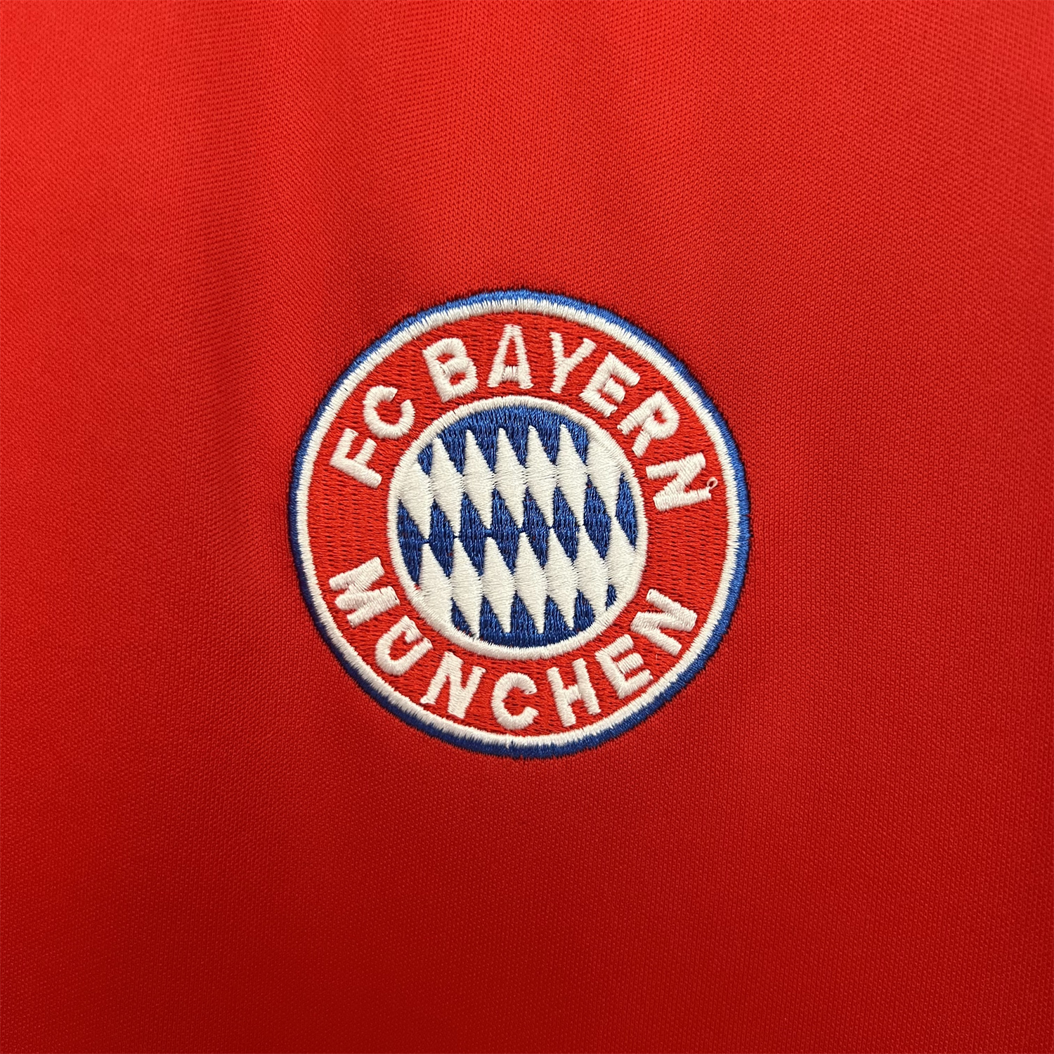 AlphaJersey-Retro Bayern Munich 2000-01 Home Jersey